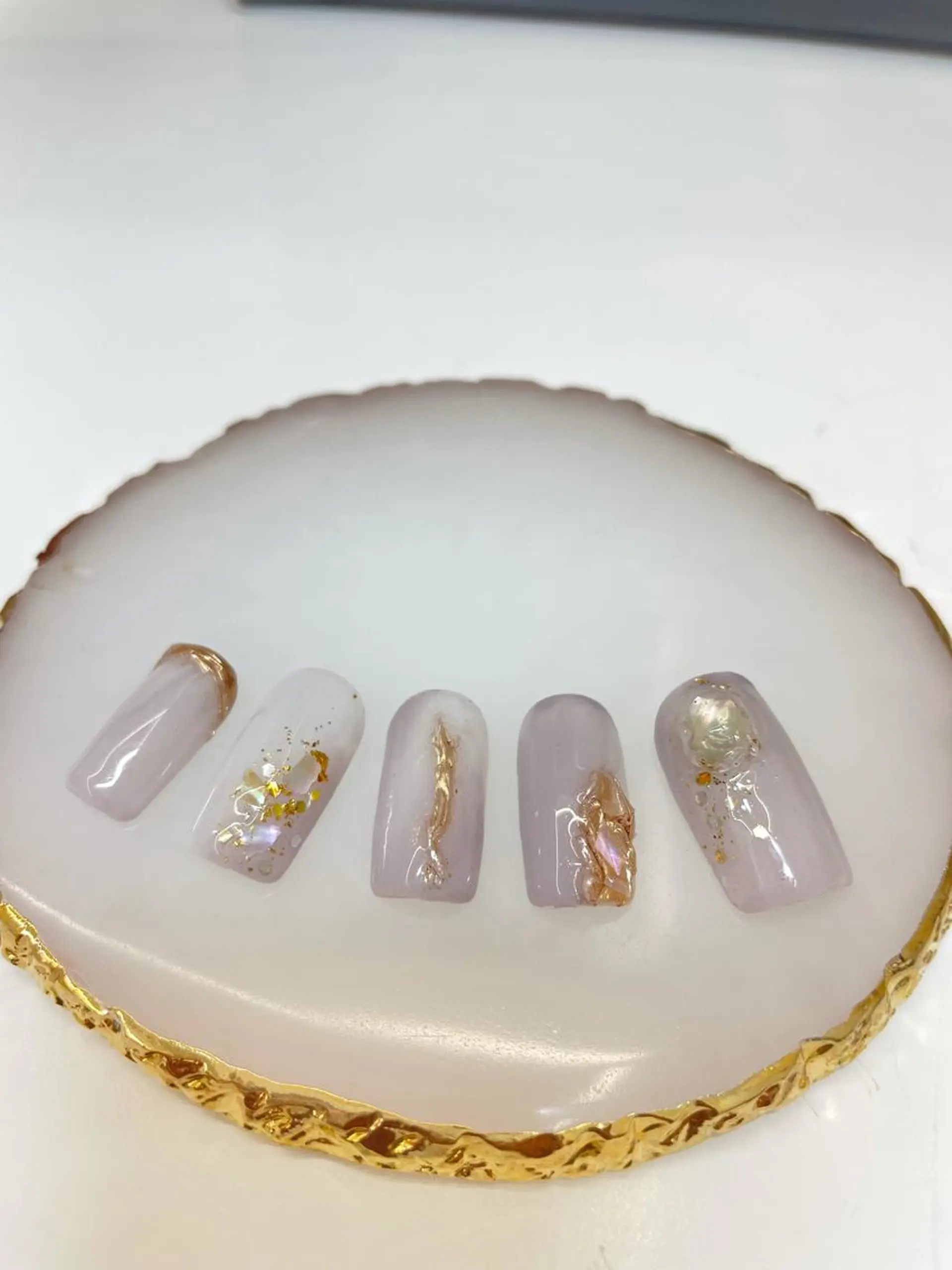 ネイル ニュアンスネイル nail Eclat所属・志賀野 美喜のネイルデザイン