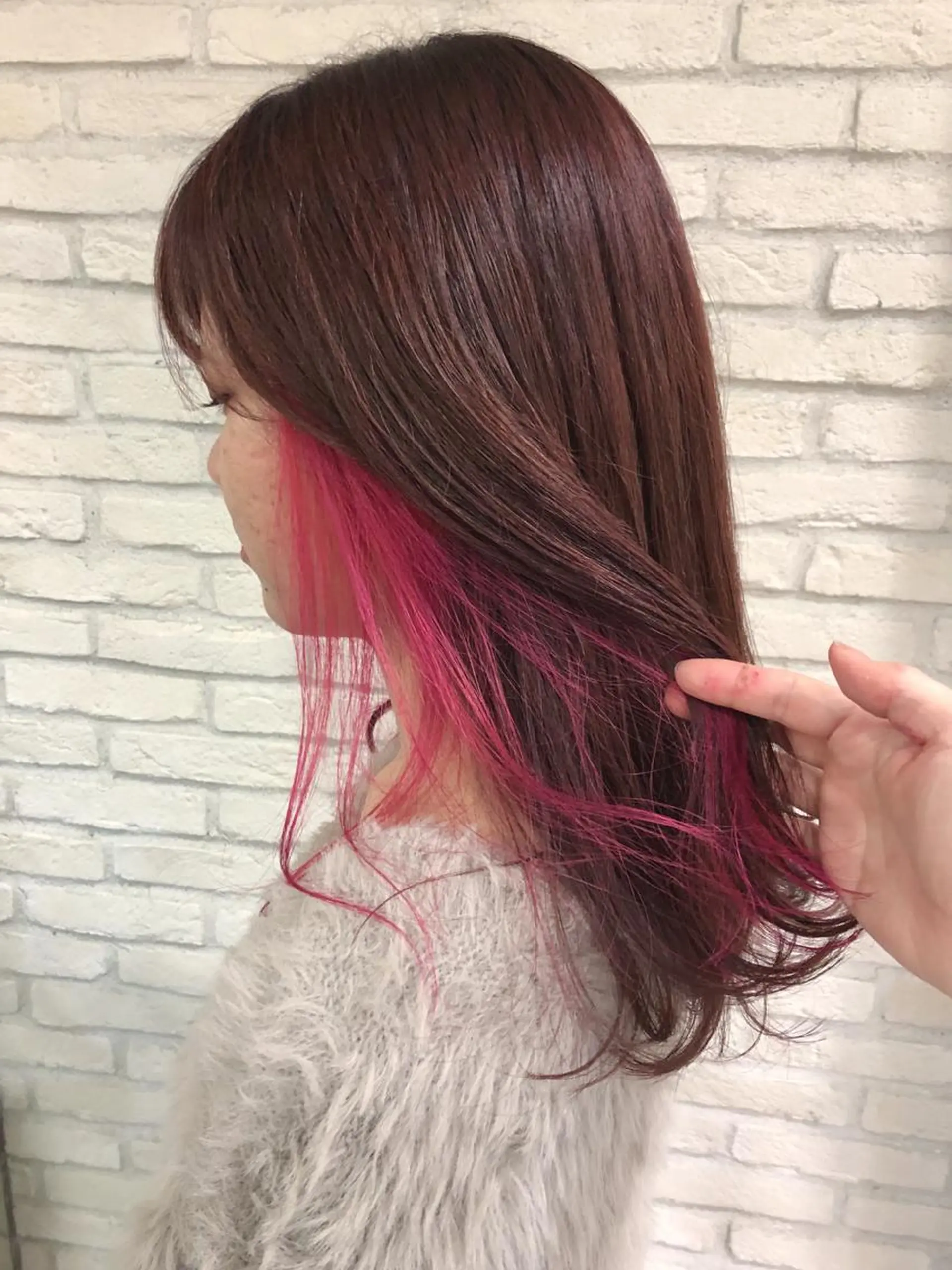 ロング カラー ボルドーカラー イヤリングカラー ピンクカラー HAUS 片山みほのヘアスタイル