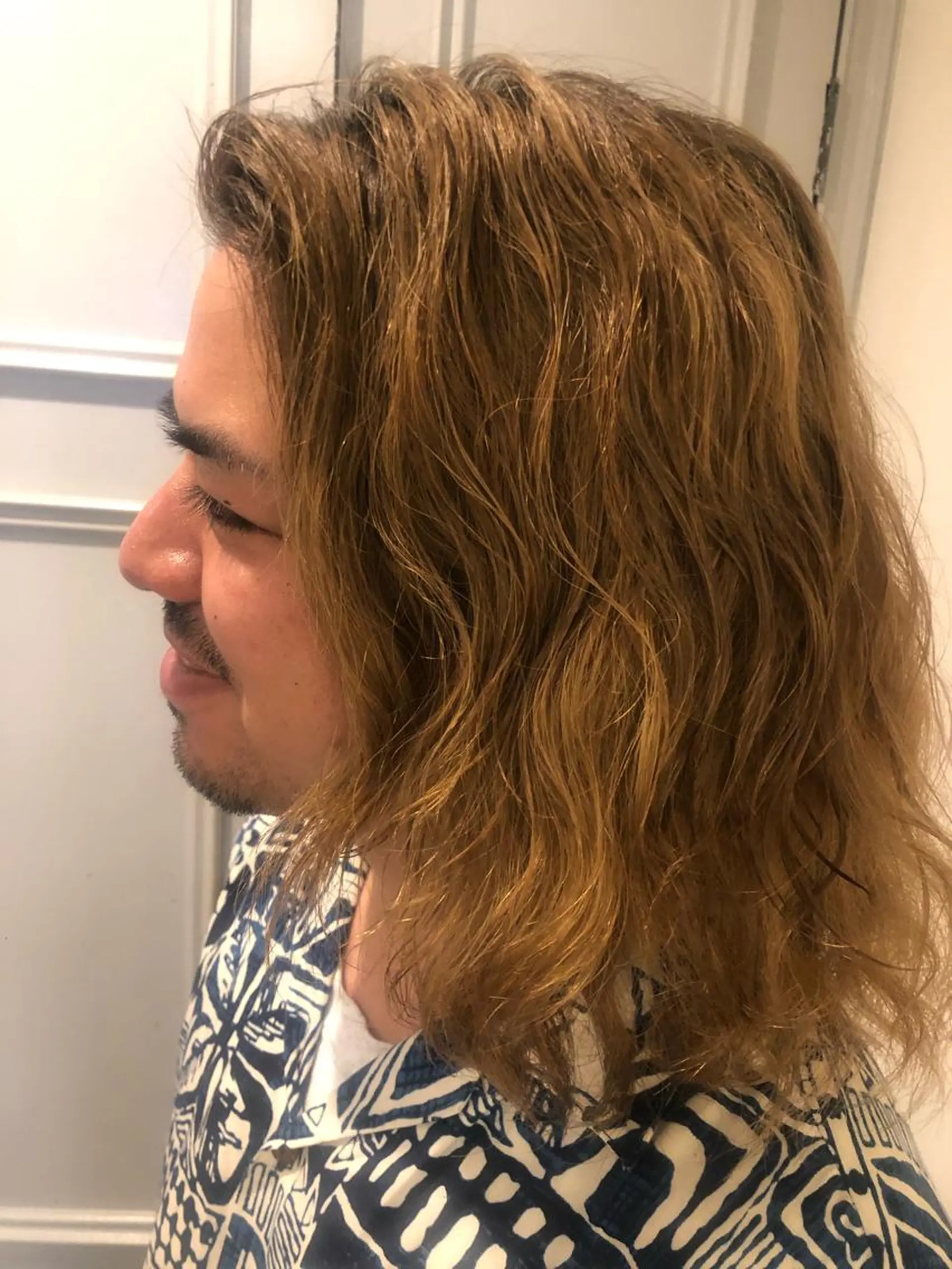 メンズ メンズパーマ 美髪/髪質改善 レイヤー/透けカラーのヘアスタイル