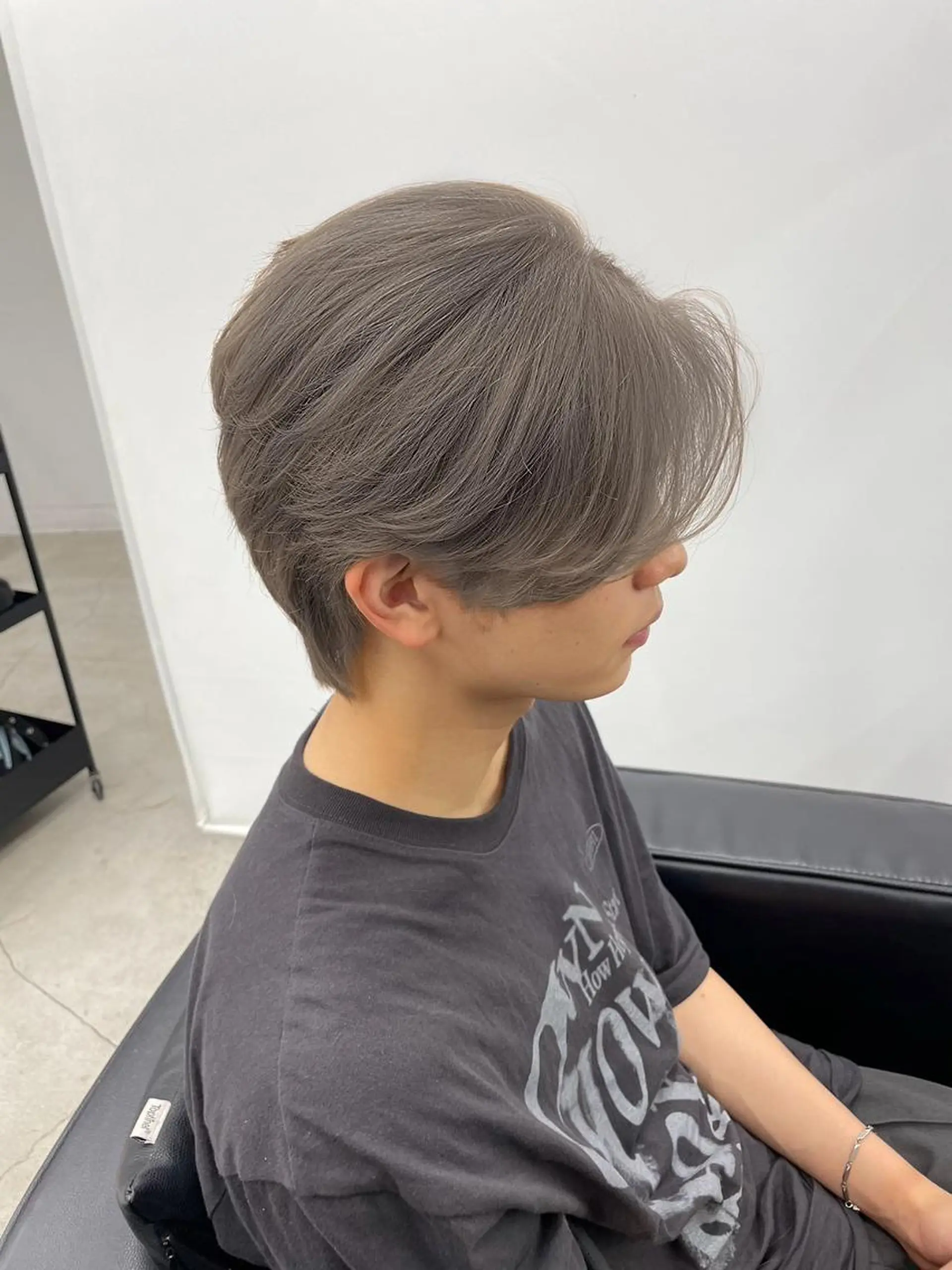 メンズ カラー特化🔥透明感 ダブルカラー/近澤のヘアスタイル