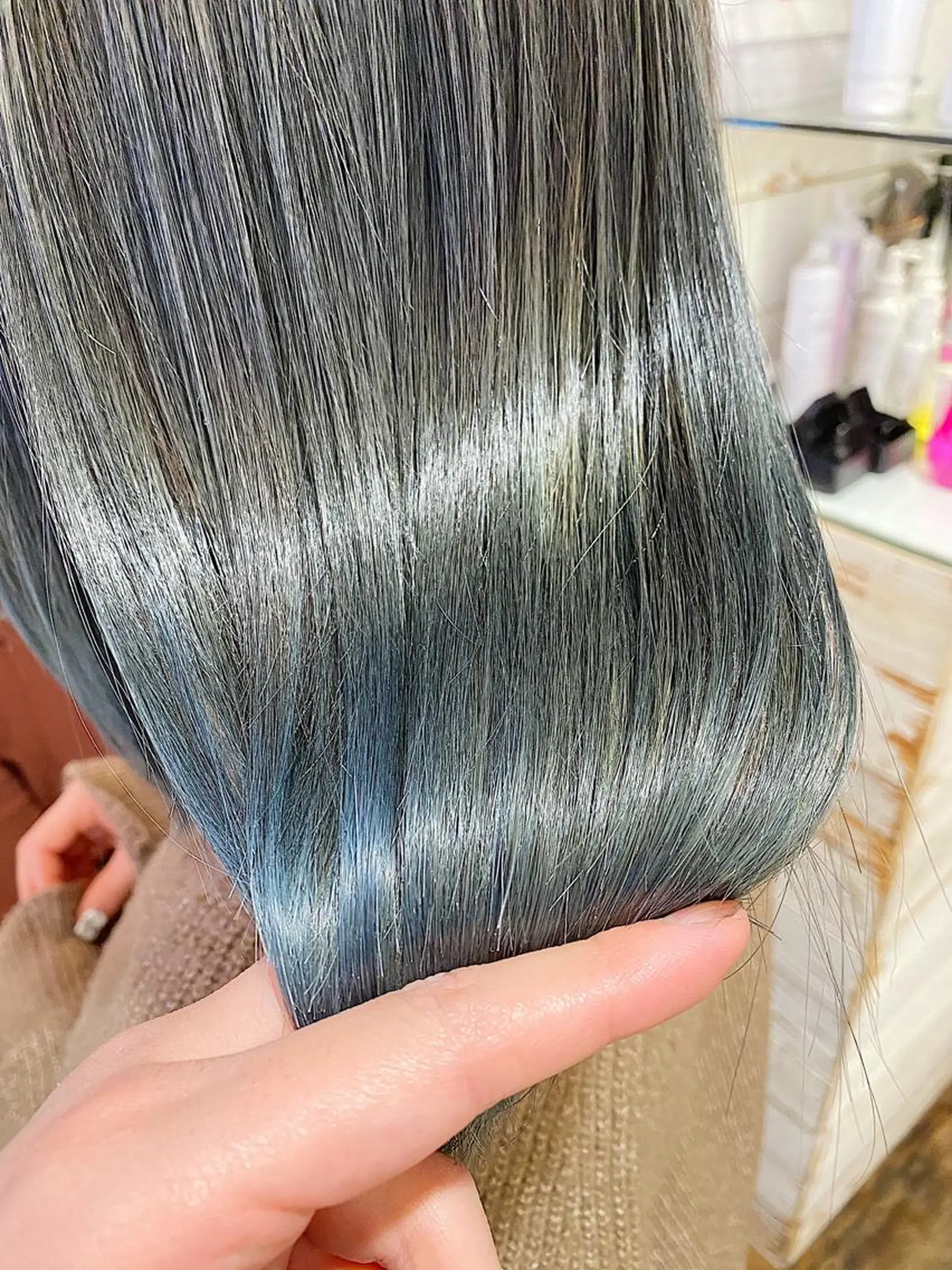 ミディアム カラー 佐伯 蓮のヘアスタイル