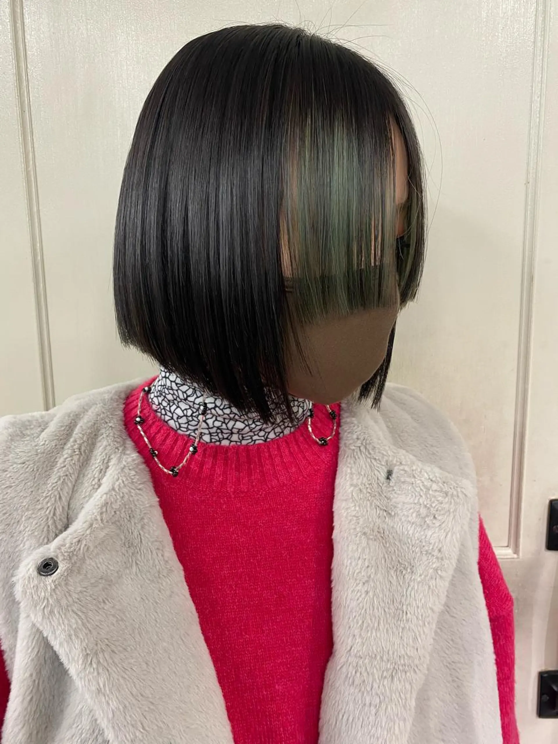 ショート 切りっぱなしボブ ボブ カット 縮毛矯正 トリートメント デザインカラー/パー マ🦖外岡咲希🦖のヘアスタイル