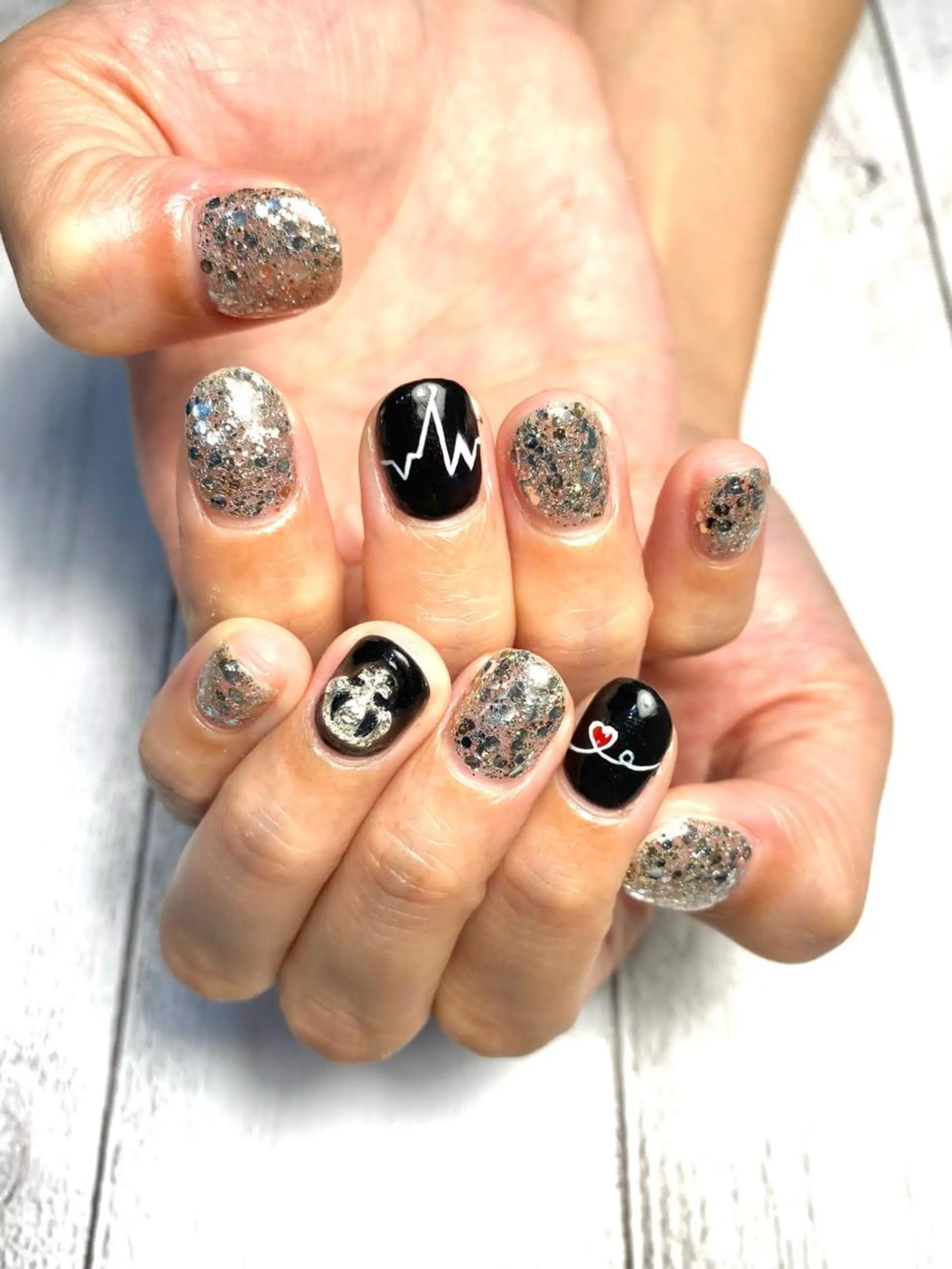 ネイル ハンドネイル 中岡 萌のネイルデザイン