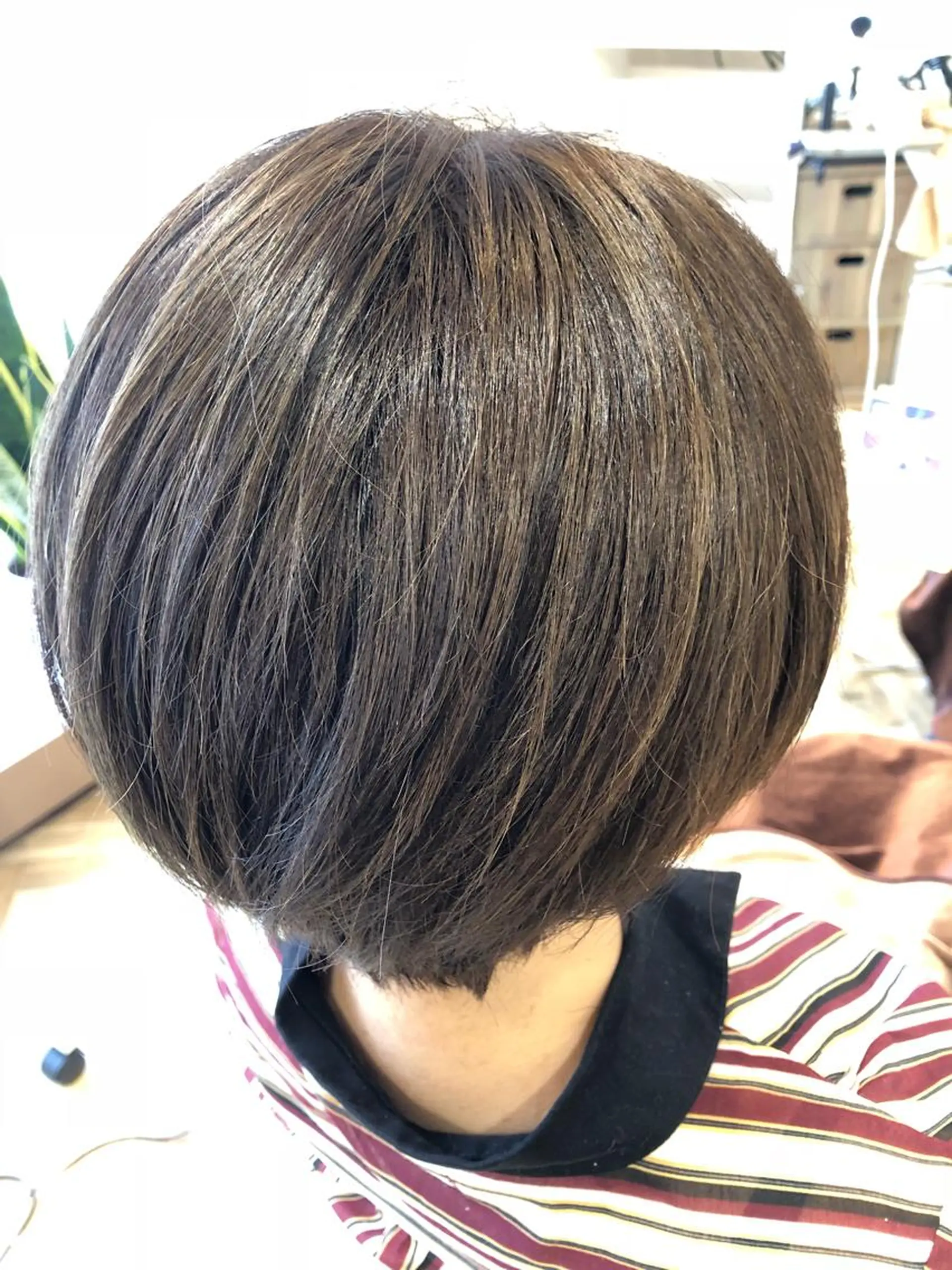 カラー 青野 有雅のヘアスタイル