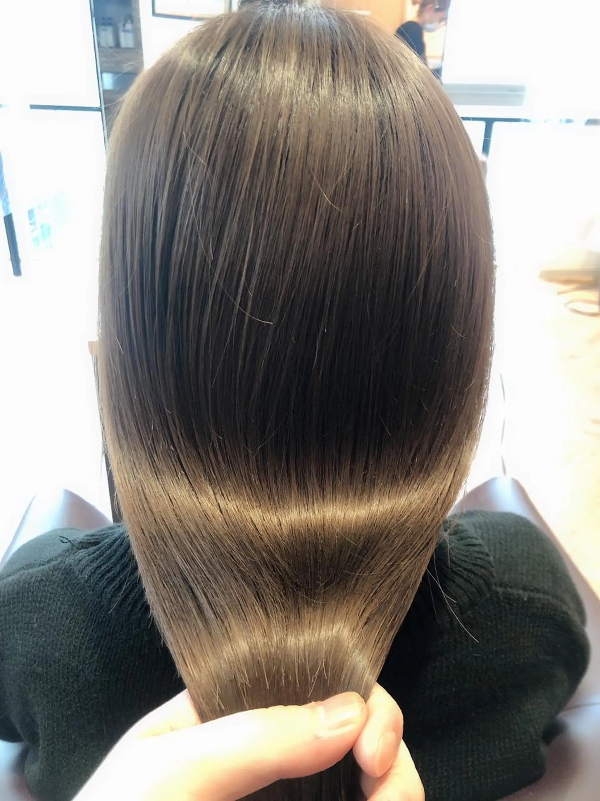 ロング カラー カット 縮毛矯正 韓国🇰🇷レイヤー 映える顔周り🩷のヘアスタイル