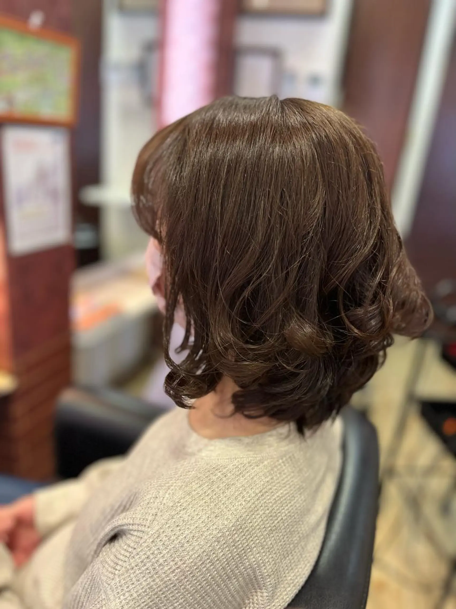 ミディアム カラー ミディアムパーマ アッシュ ブルーカラー 髪質改善 トリートメント エル美容室所属・織田 英之のヘアスタイル