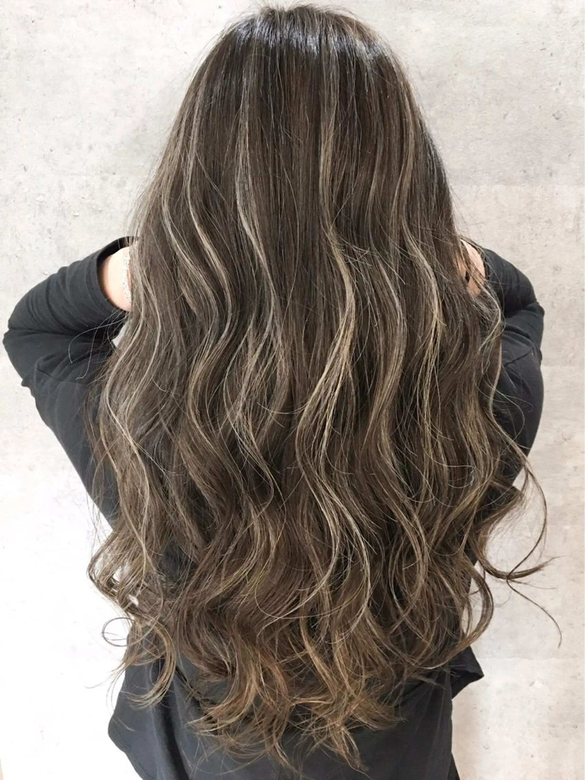 カラー ハイライトカラー MiL所属・✨ハイトーン✨ 濱田知孝のヘアスタイル