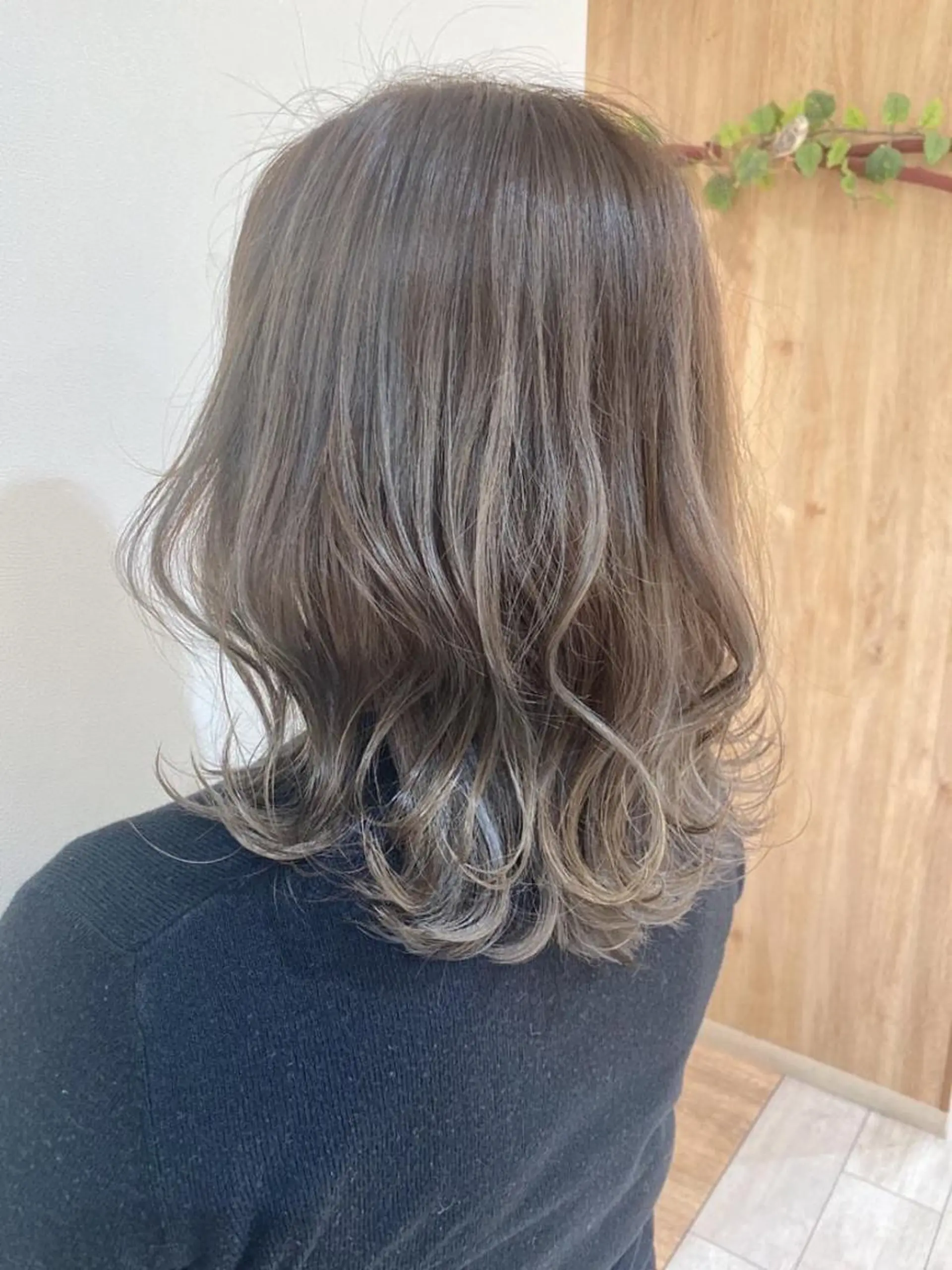 ミディアム カラー イルミナカラー ハイライト/髪質改善 ✂️十河祐輝のヘアスタイル