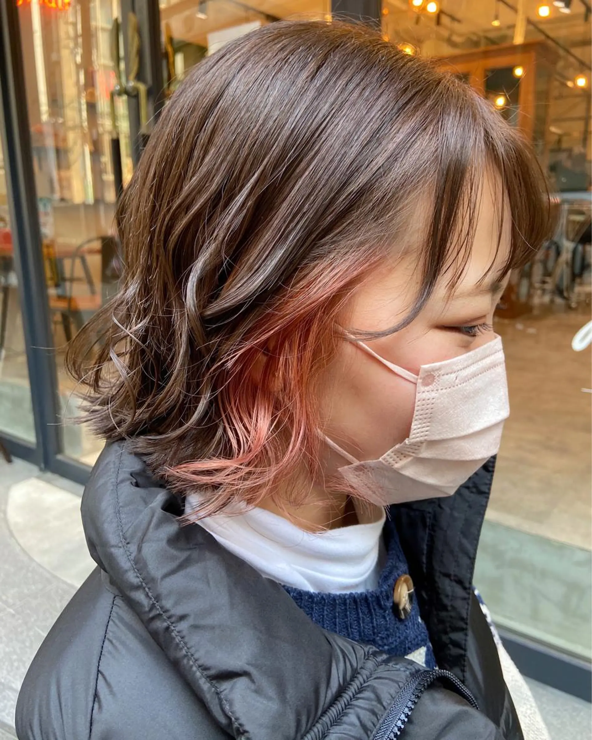 ショート カラー ベージュカラー イヤリングカラー オレンジ オレンジベージュ ノイシキ サキのヘアスタイル