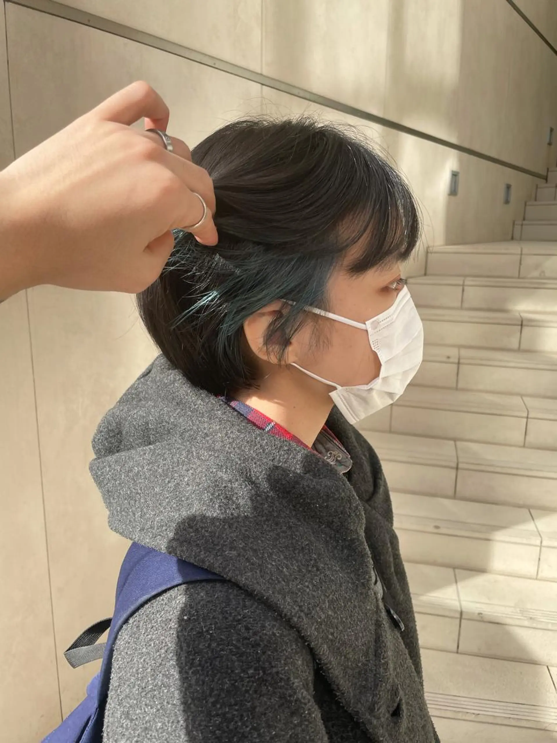 ショート カラー ケアブリーチ/ エクステ/レイヤーのヘアスタイル