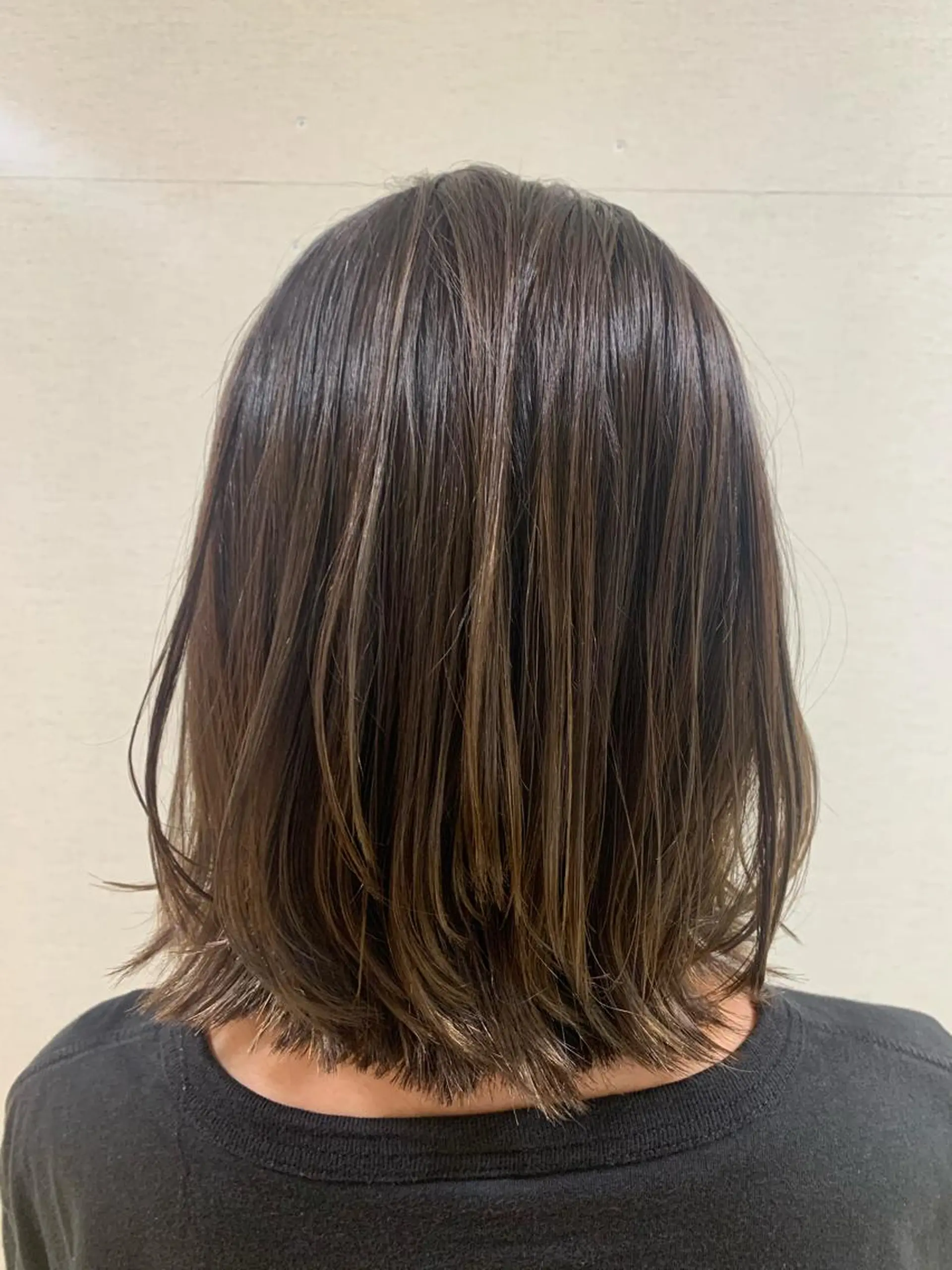 ミディアム カラー 高橋友里亜 /フリーランスのヘアスタイル