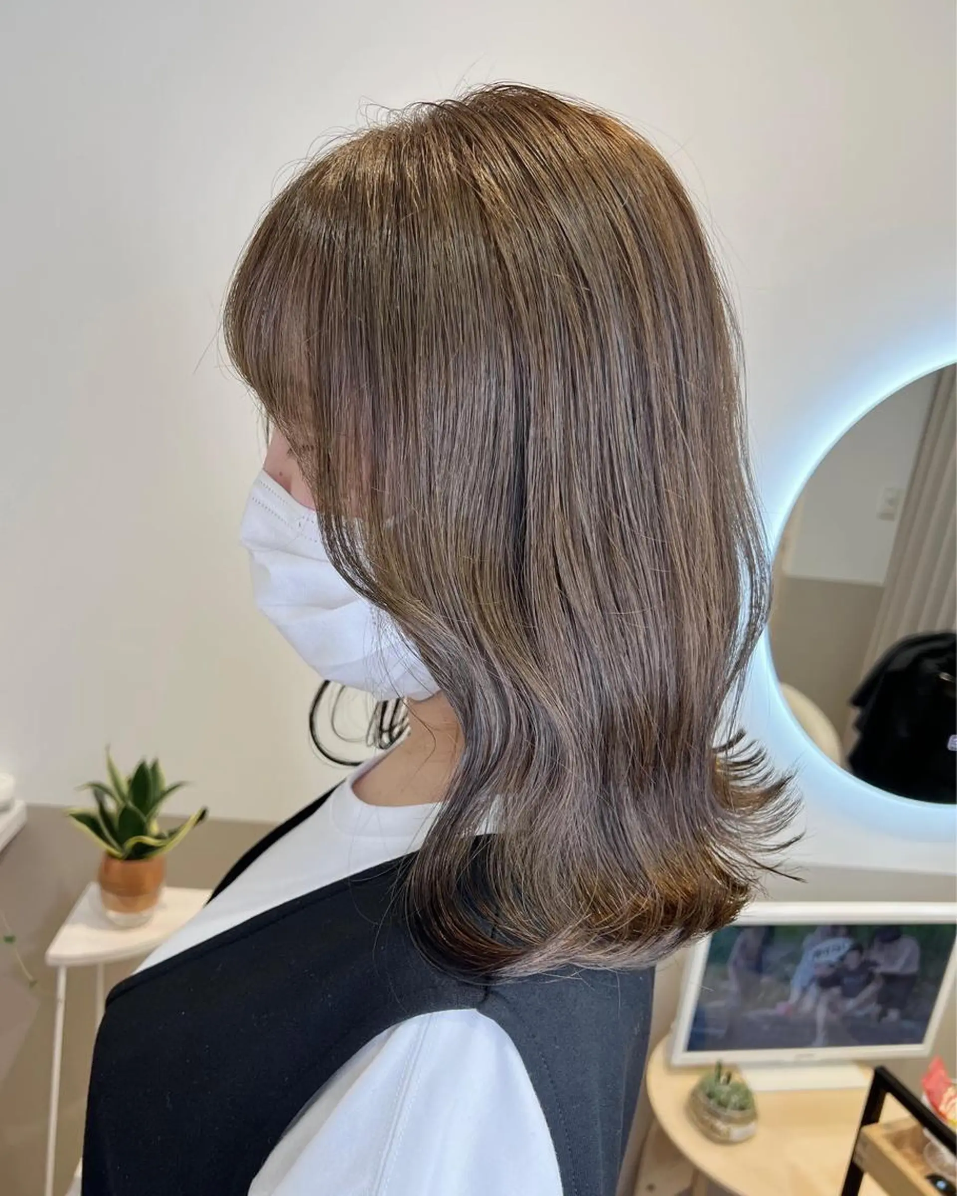 ミディアム ミディアムレイヤー くびれヘア レイヤーカット カット ヘアカラー トリートメント 平尾 拓也のヘアスタイル