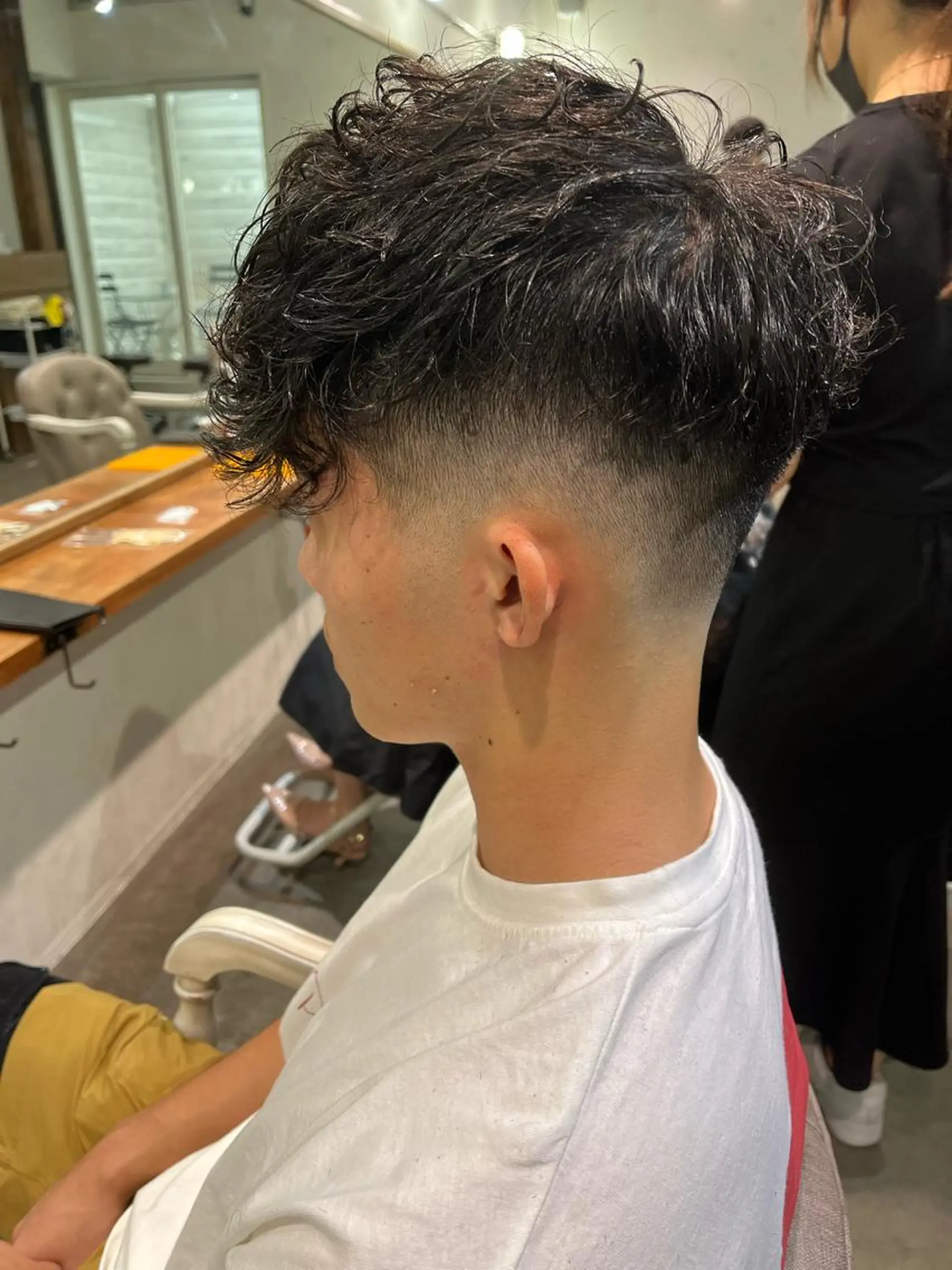 ショート パーマ メンズ アイブロウ フェードカット メンズパーマ スパイラルパーマ 京都駅メンズカット/ パーマ/Keigoのヘアスタイル