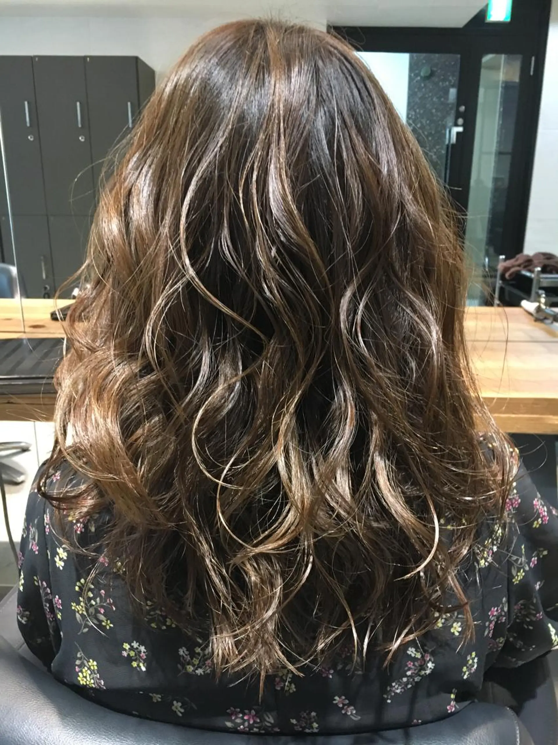 ミディアム カラー カット ヘアカラー トリートメント 髪質改善ULTOWA ✨松井　美幸のヘアスタイル