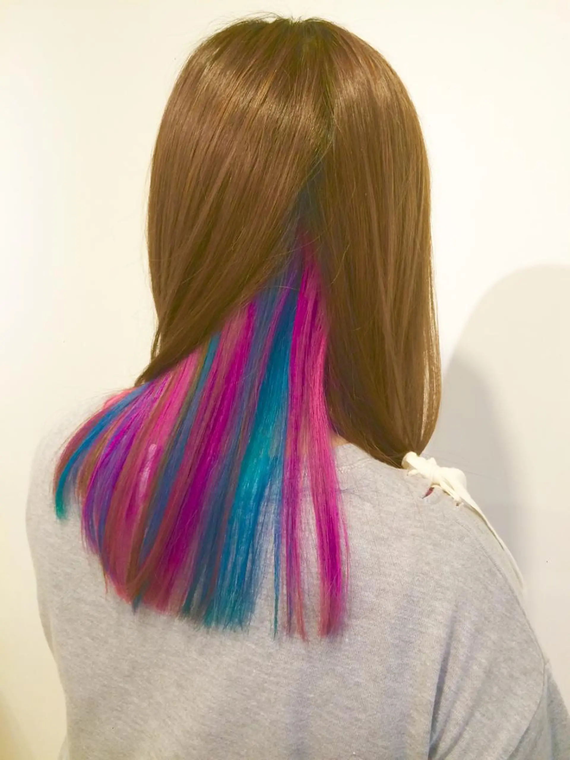 ミディアム カラー ブルーカラー Maestro所属・🪼個性、雰囲気🪼 ⛈オカダ🎧のヘアスタイル