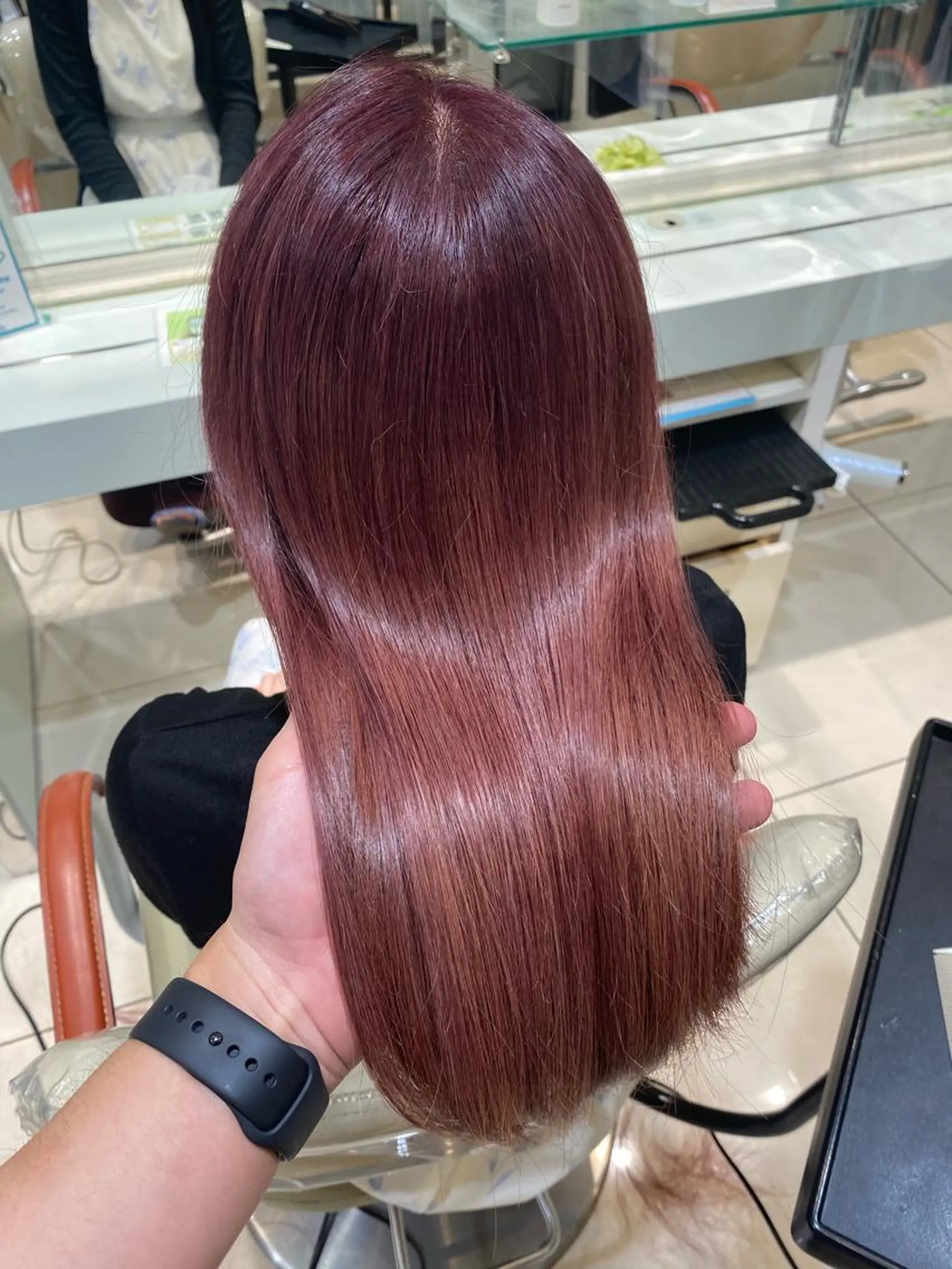 ロング ブリーチカラー特化 碇　英朗のヘアスタイル