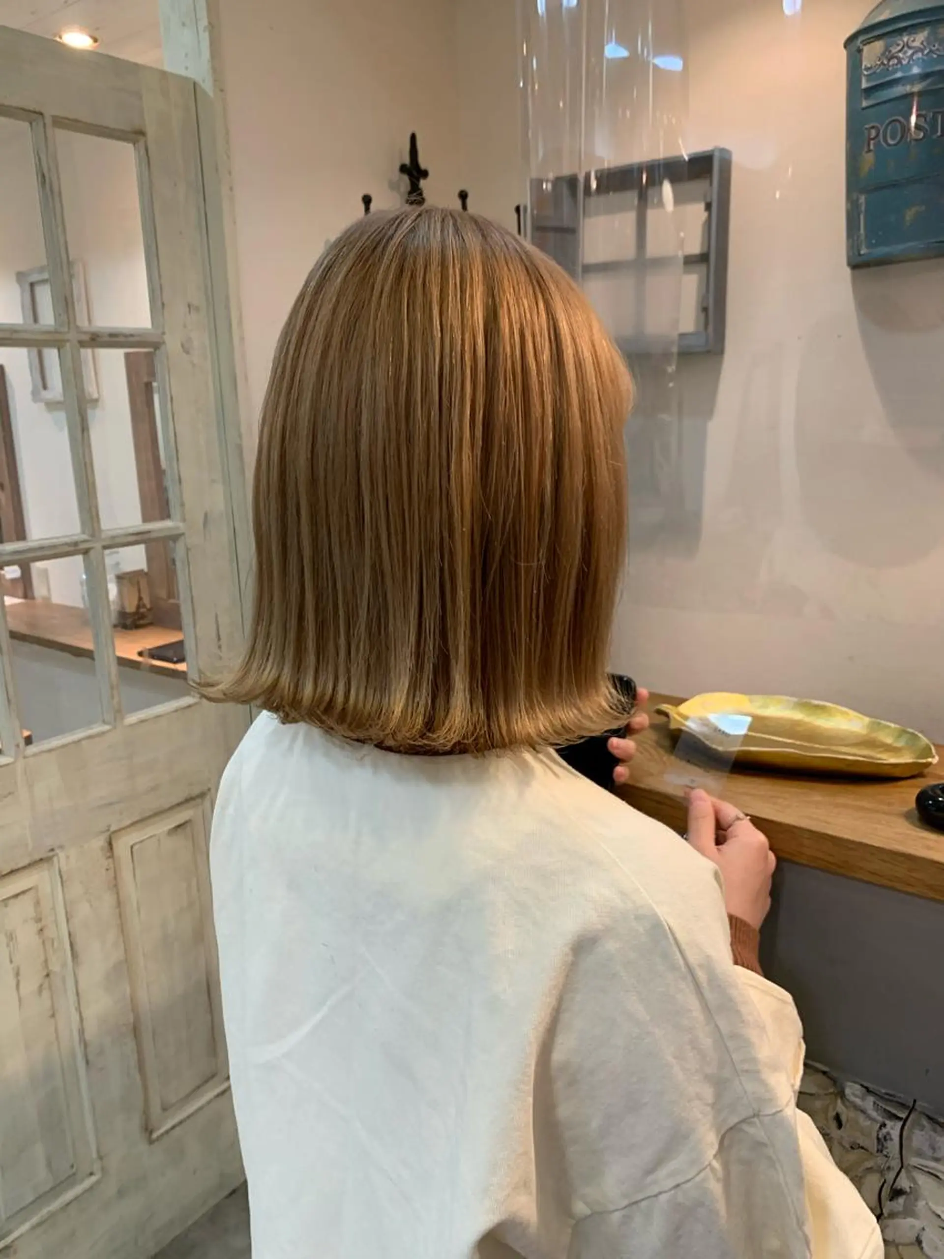 ショート カラー ベージュカラー ヘアカラー トリートメント little×PORTO sannomiya所属・Topstylist HARUのヘアスタイル