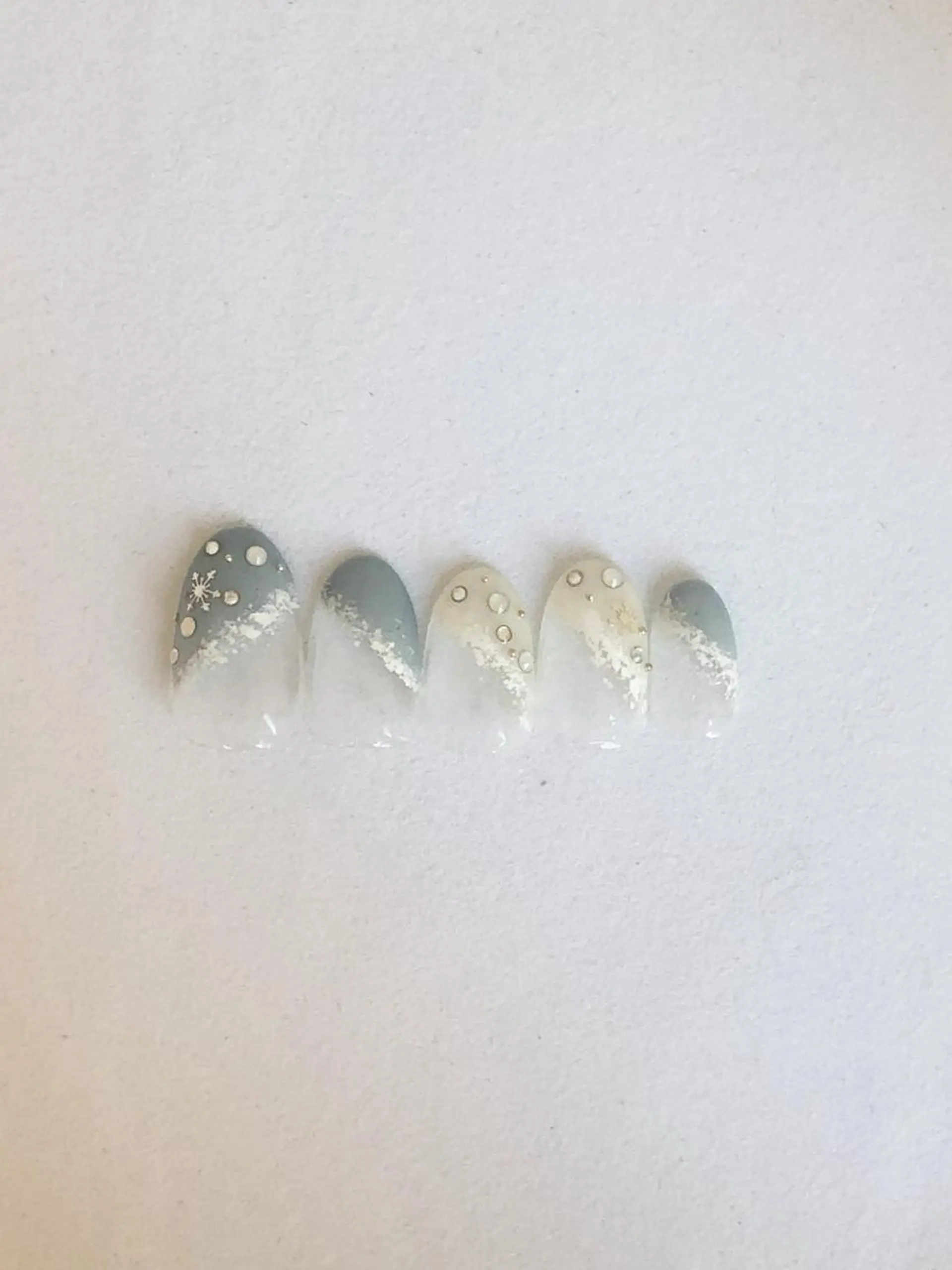 ネイル マナビス& ボワールのネイルデザイン