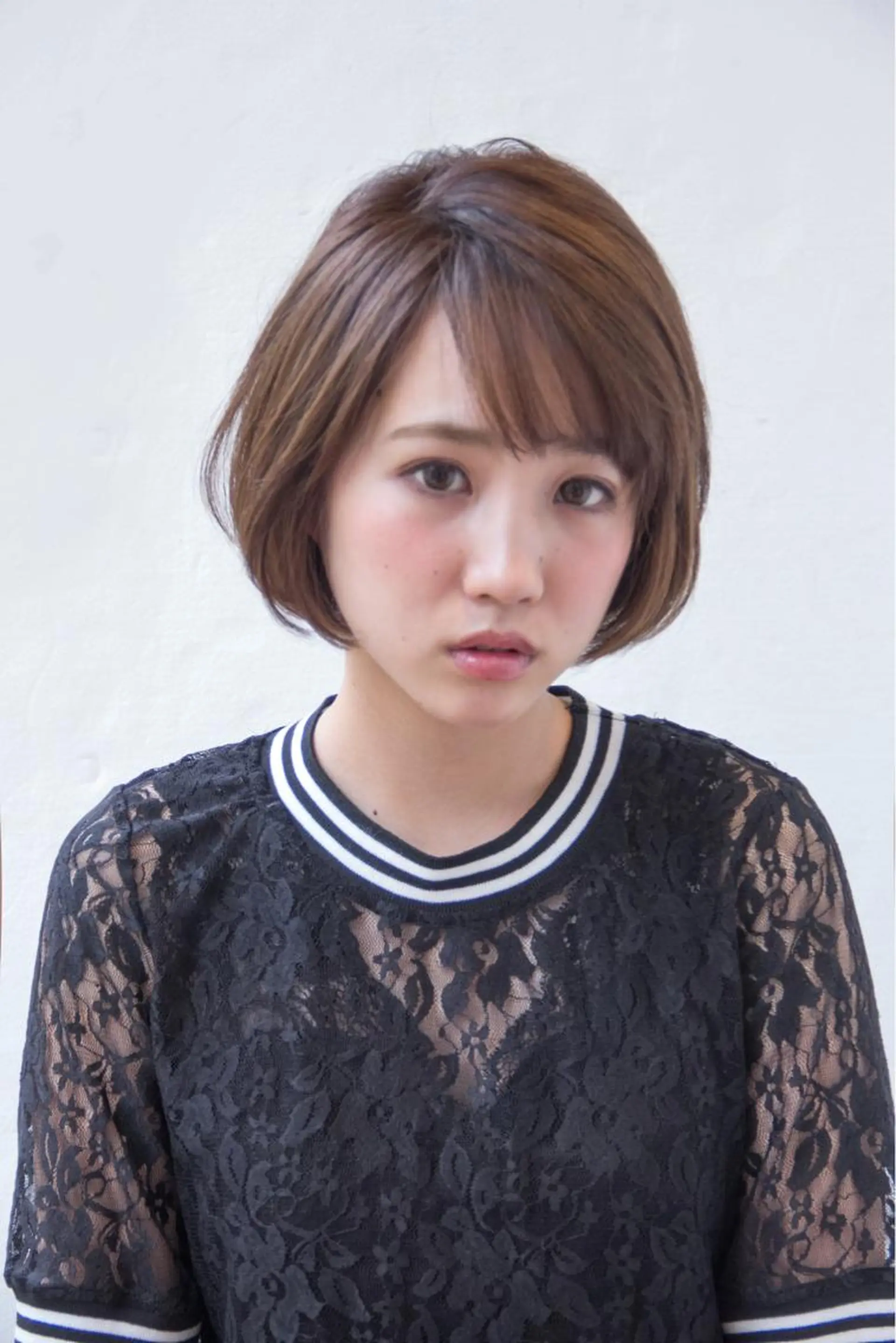 ショート カラー ベージュカラー ボブ 門田 恭弥のヘアスタイル