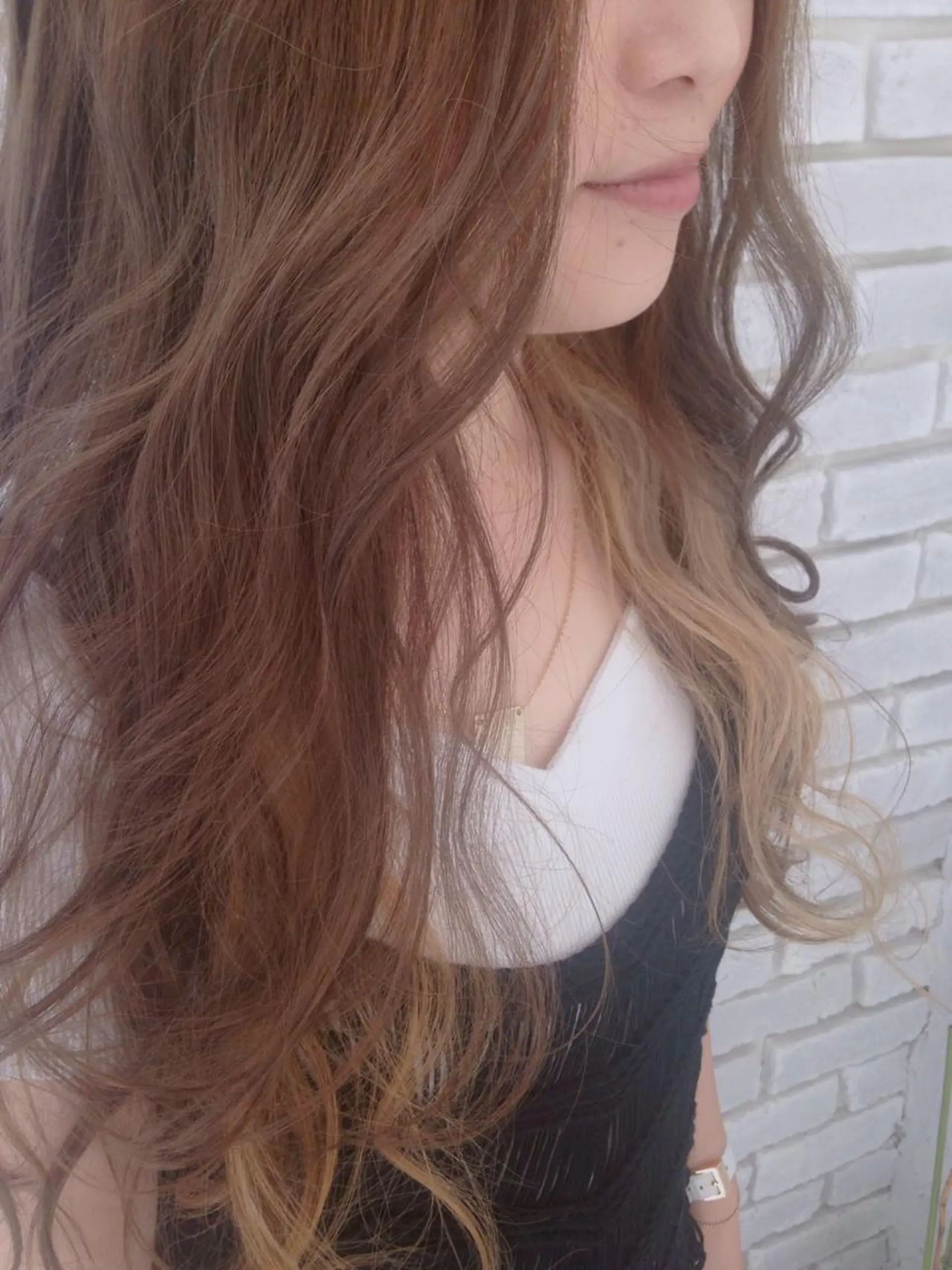 セミロング ロング カラー ハイトーンカラー インナーカラー レイヤーカット🪽 MARINA🦩のヘアスタイル