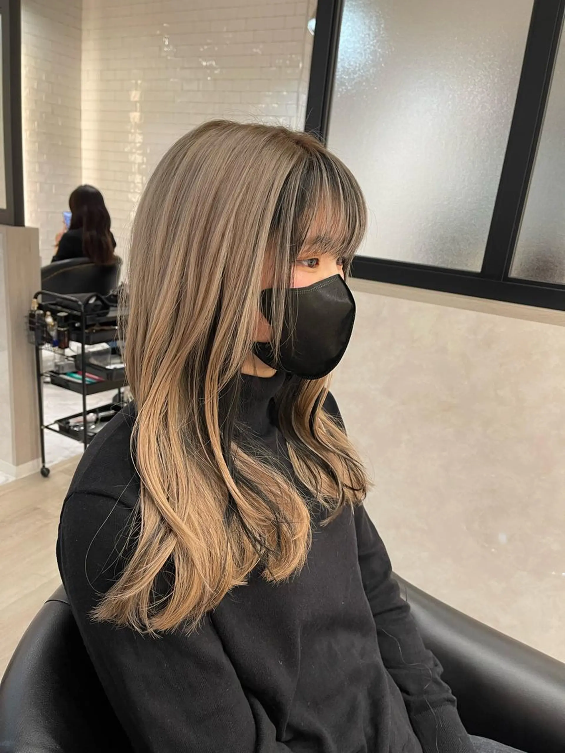 セミロング カラー ヘアカラー トリートメント &chaLme   心斎橋所属・emi/髪質改善/ 韓国風/艶カラーのヘアスタイル