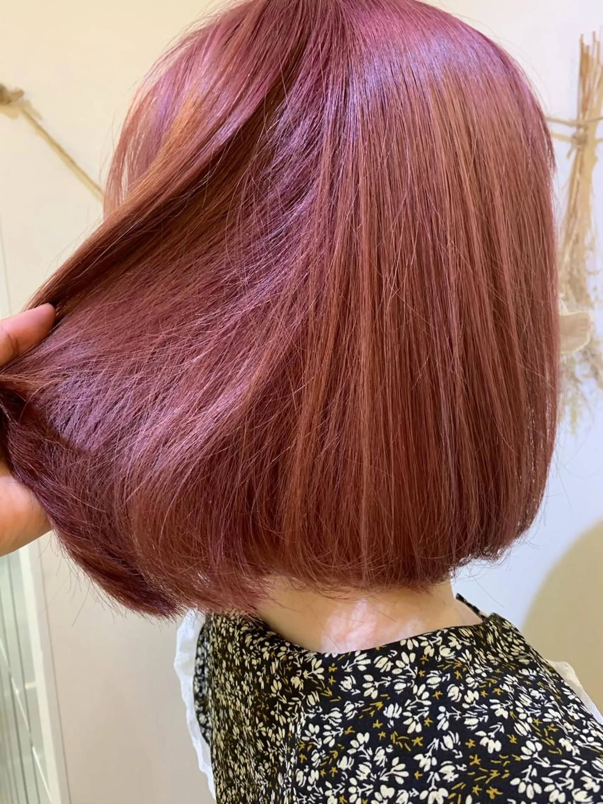 ミディアム カラー ブリーチ ダブルカラー ピンクカラー ヘアカラー 髪質改善 頭身浴/ 中田のヘアスタイル