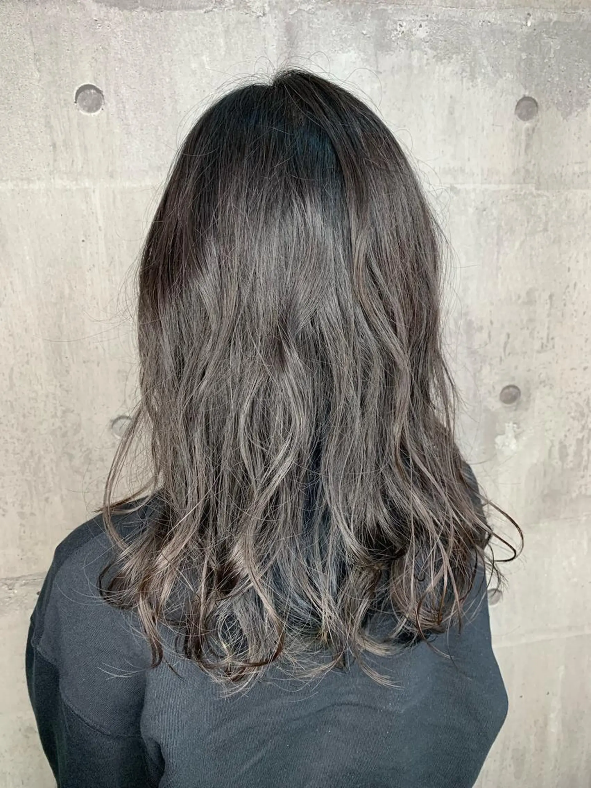 セミロング カラー パーマ 小関 茅里のマツエク・マツパデザイン