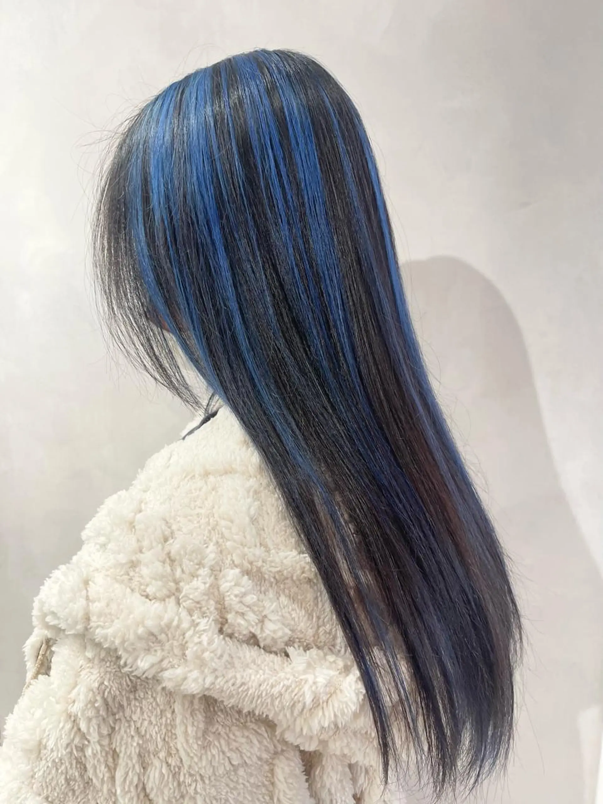 セミロング カラー ブルーカラー 🦋レイヤーカット ミドリカワ🦋のヘアスタイル