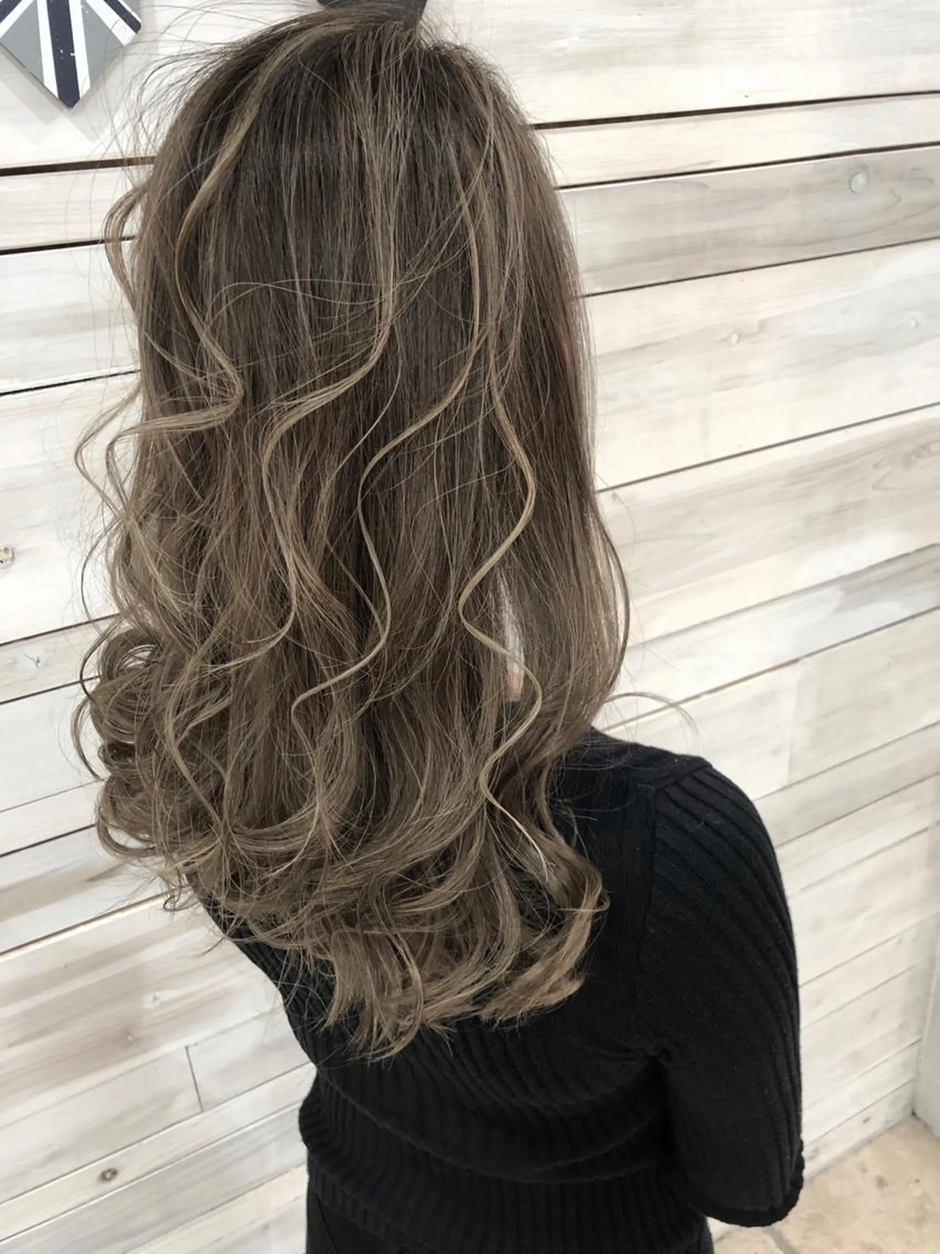 カラー カット ヘアカラー attrait アトレ湘南台所属・💎ブリーチ／ボブ 💎ハルのヘアスタイル