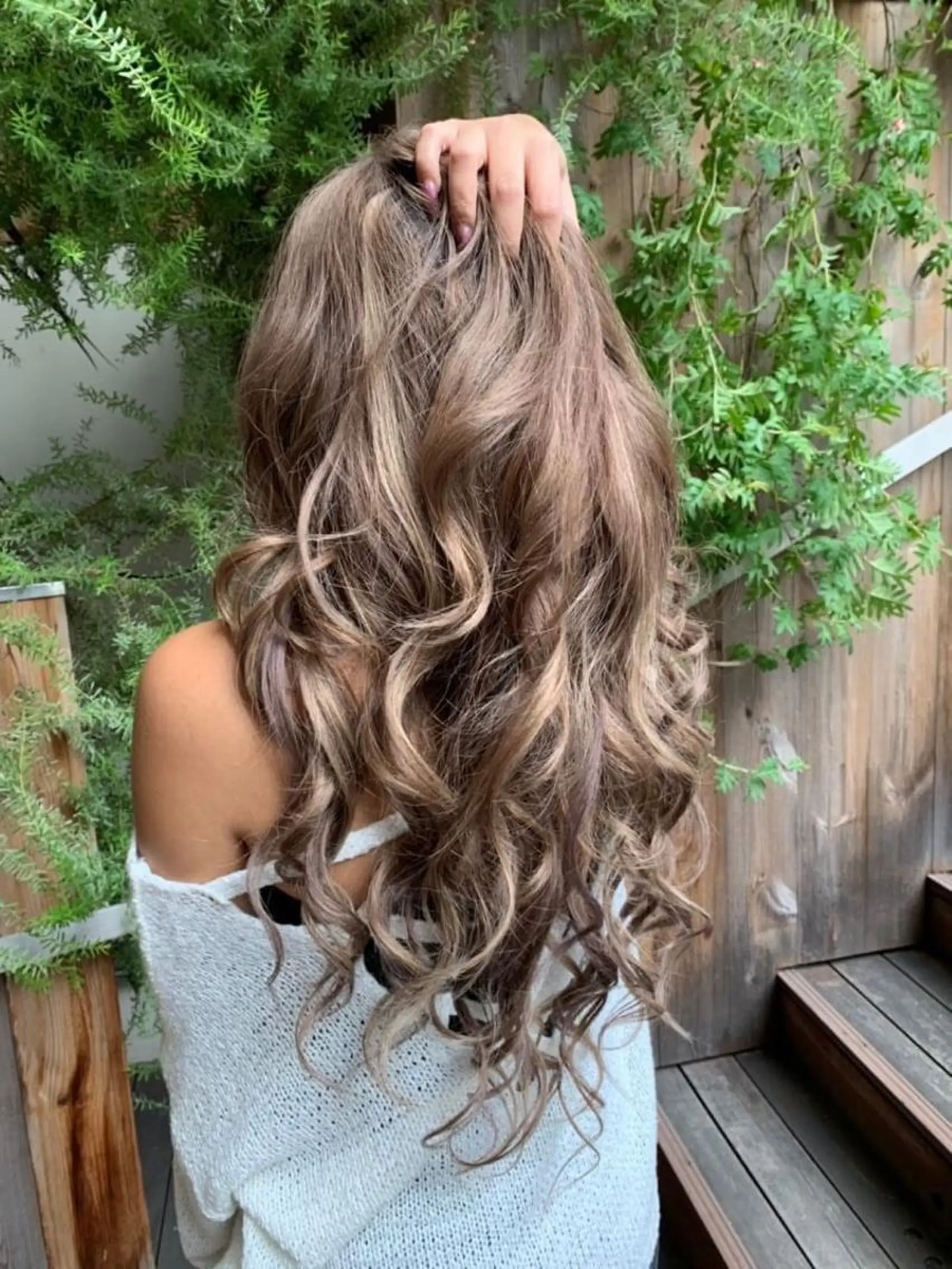 ロング カラー パーマ ヘアアレンジ Device ディバイスのヘアスタイル