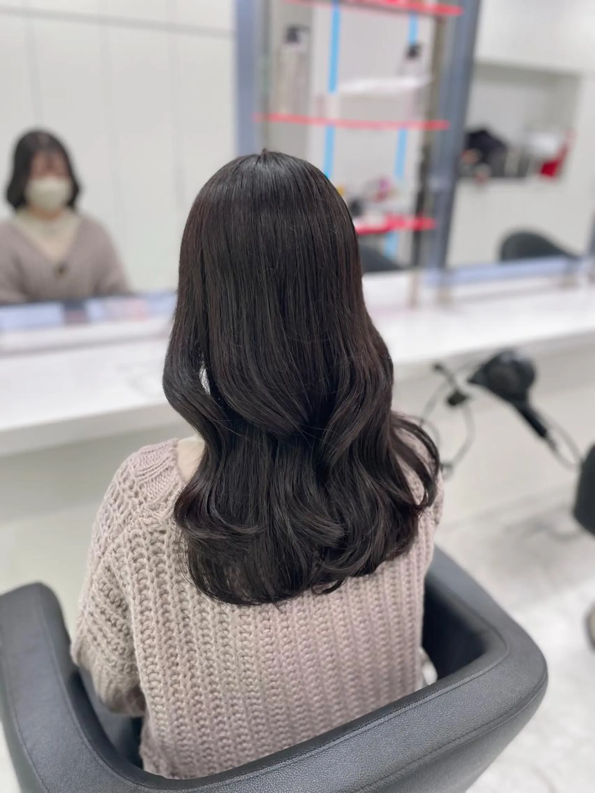 セミロング カラー ヘアアレンジ Ella所属・nana【艶髪】/ レイヤー/縮毛矯正のヘアスタイル