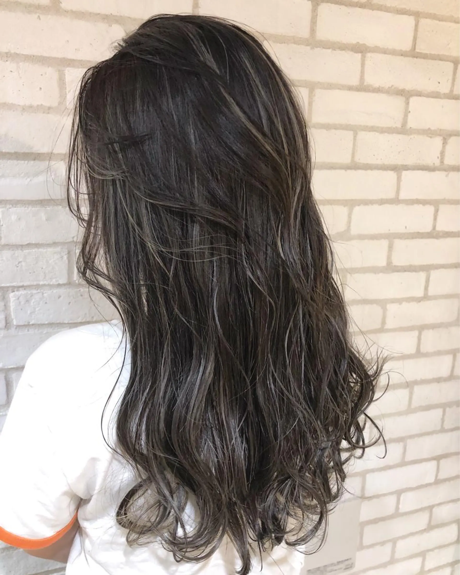 カラー ハイライトカラー she2.shinjuku所属・takumi Hのヘアスタイル