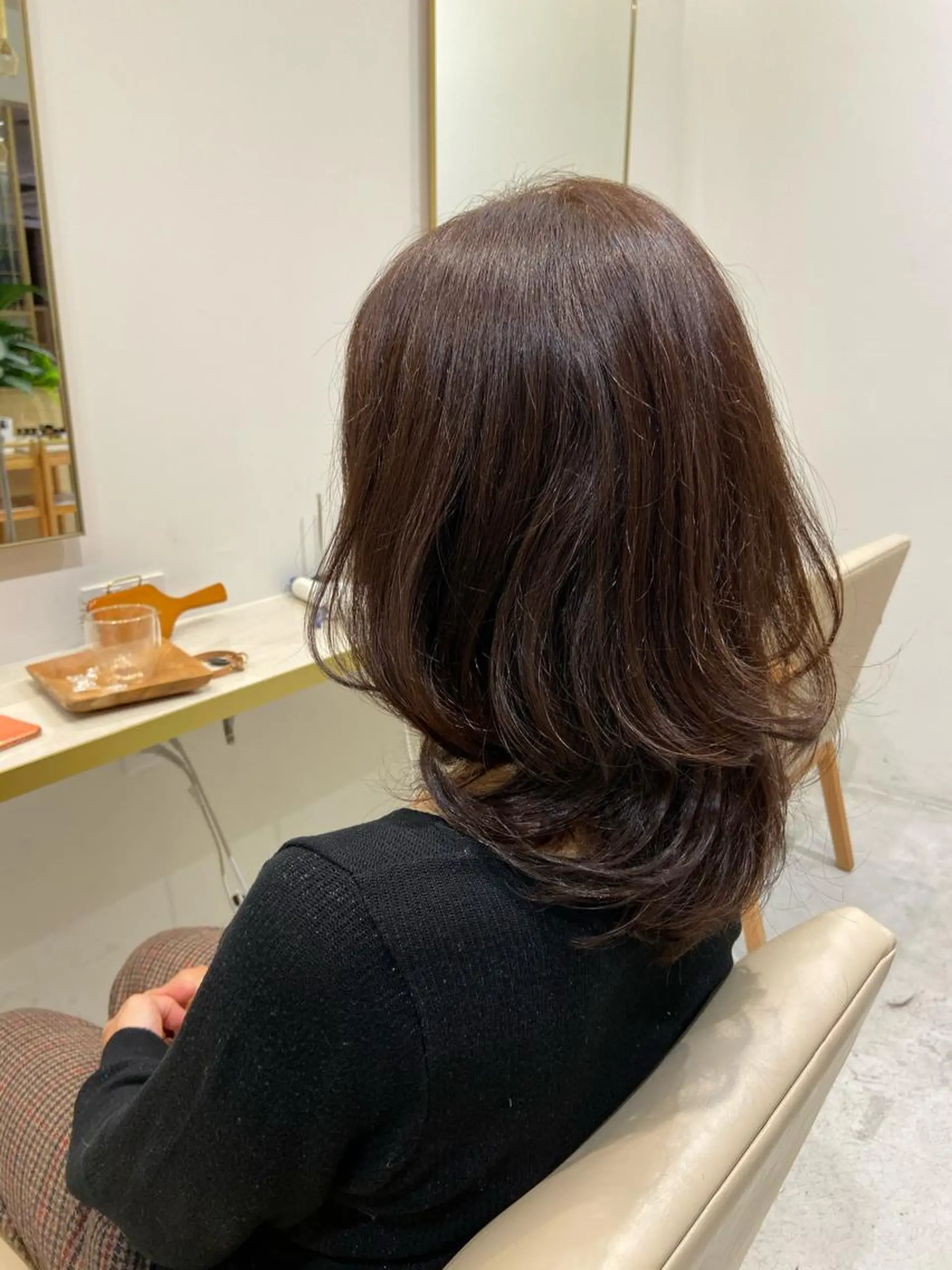 ミディアム パーマ レイヤーカット terrace AVEDA大丸心斎橋店所属・桝野 尚也のヘアスタイル