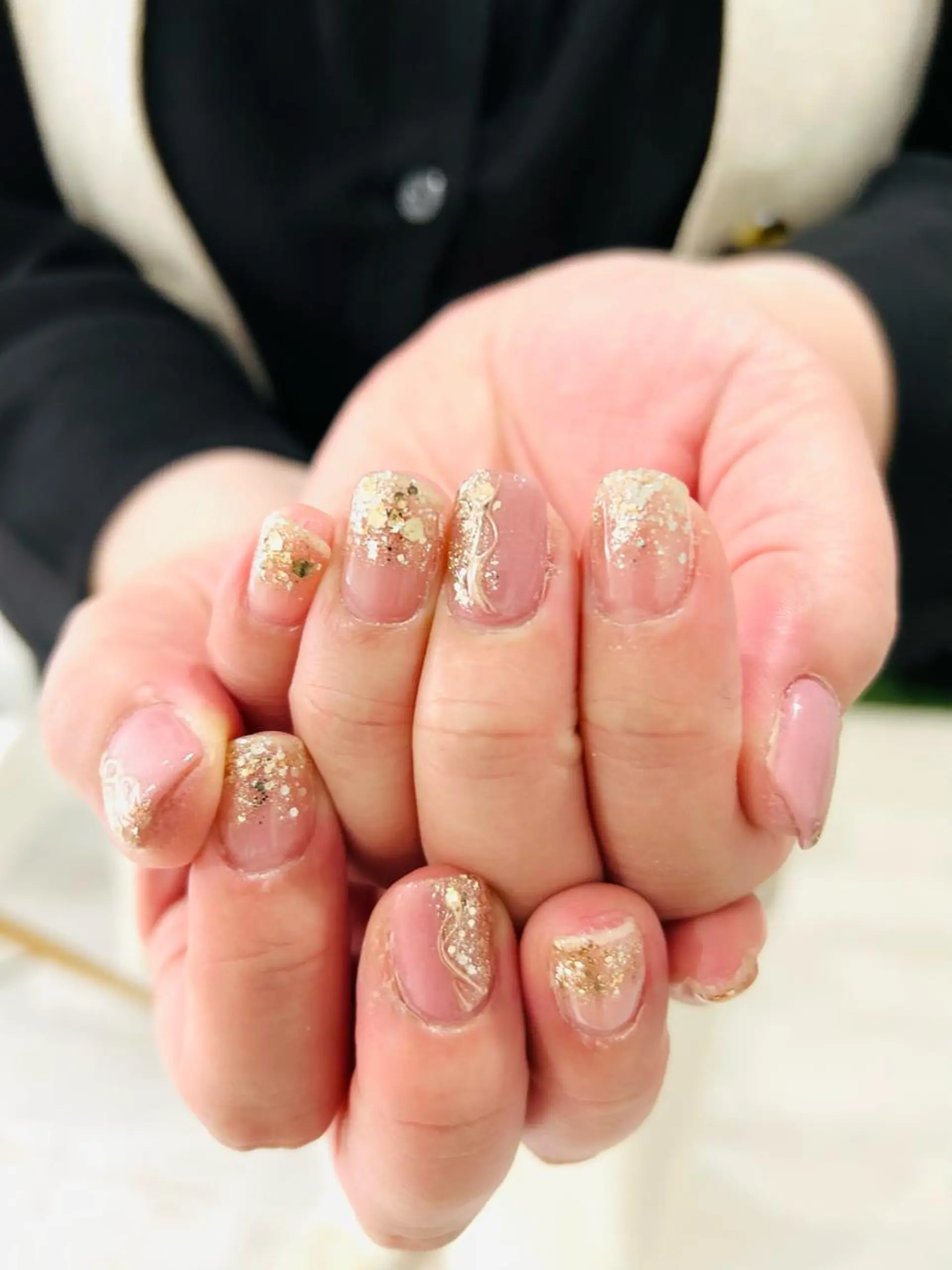 ネイル フラッシュネイル フレンチネイル ラメ(グリッター) ラメグラデーション マグネットネイル Ｈ3（エイチスリー）所属・H3 hitoのネイルデザイン