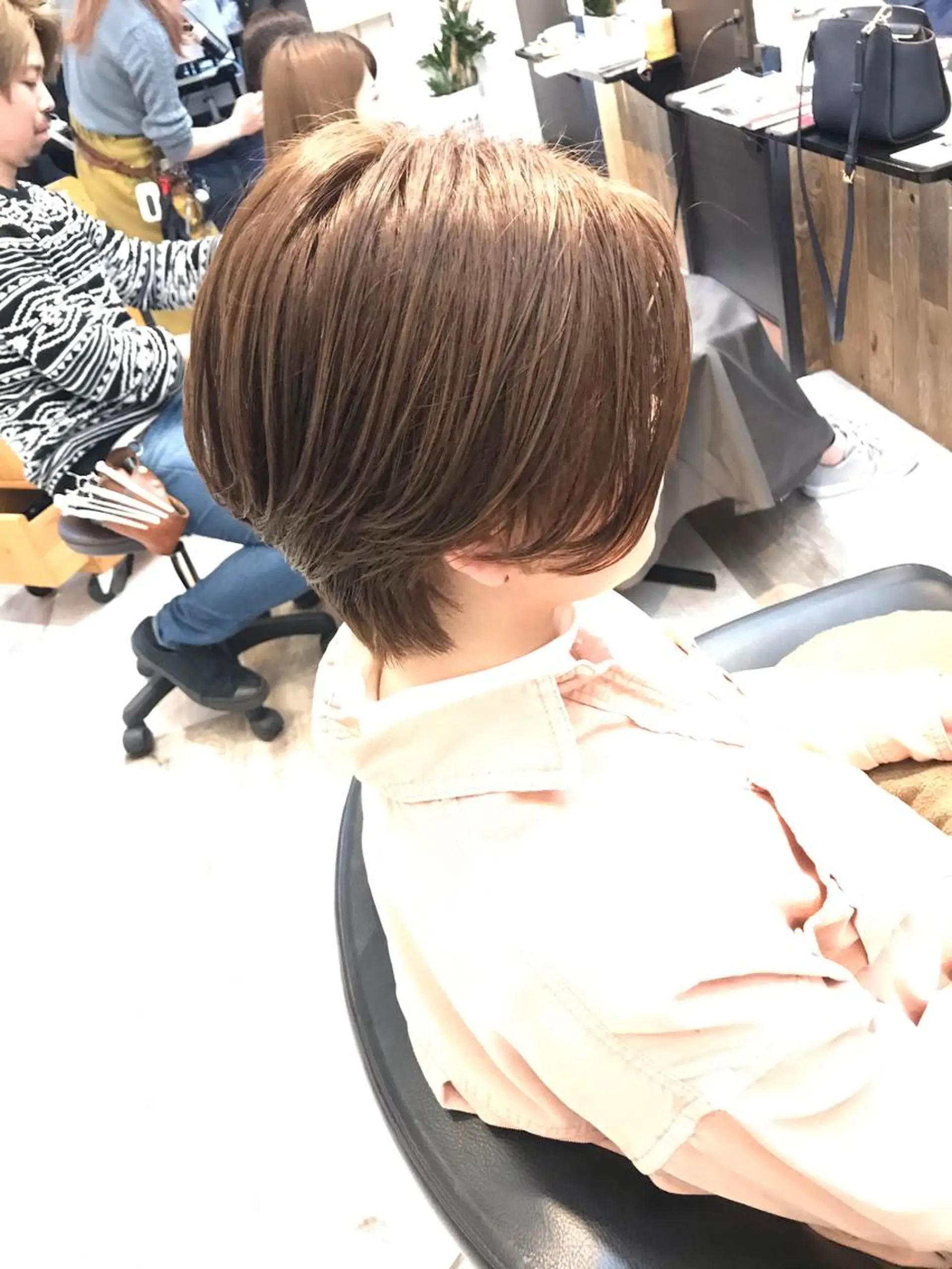 ショート ハンサムショート ショートヘア カット 正分 真美のヘアスタイル