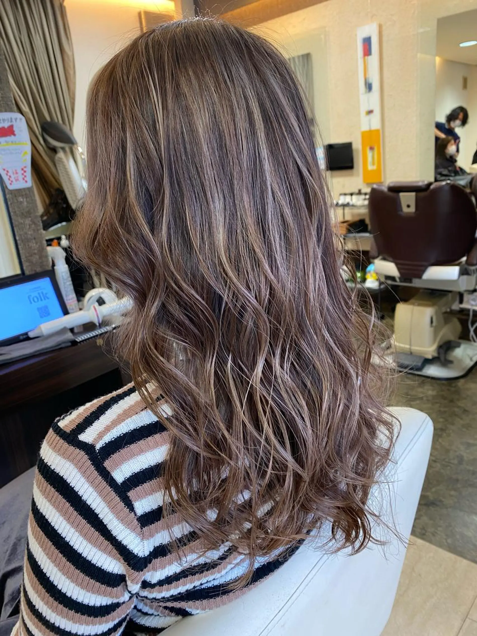 ロング カラー ハイライトカラー ハイライト VOCE所属・北川 泰之のヘアスタイル