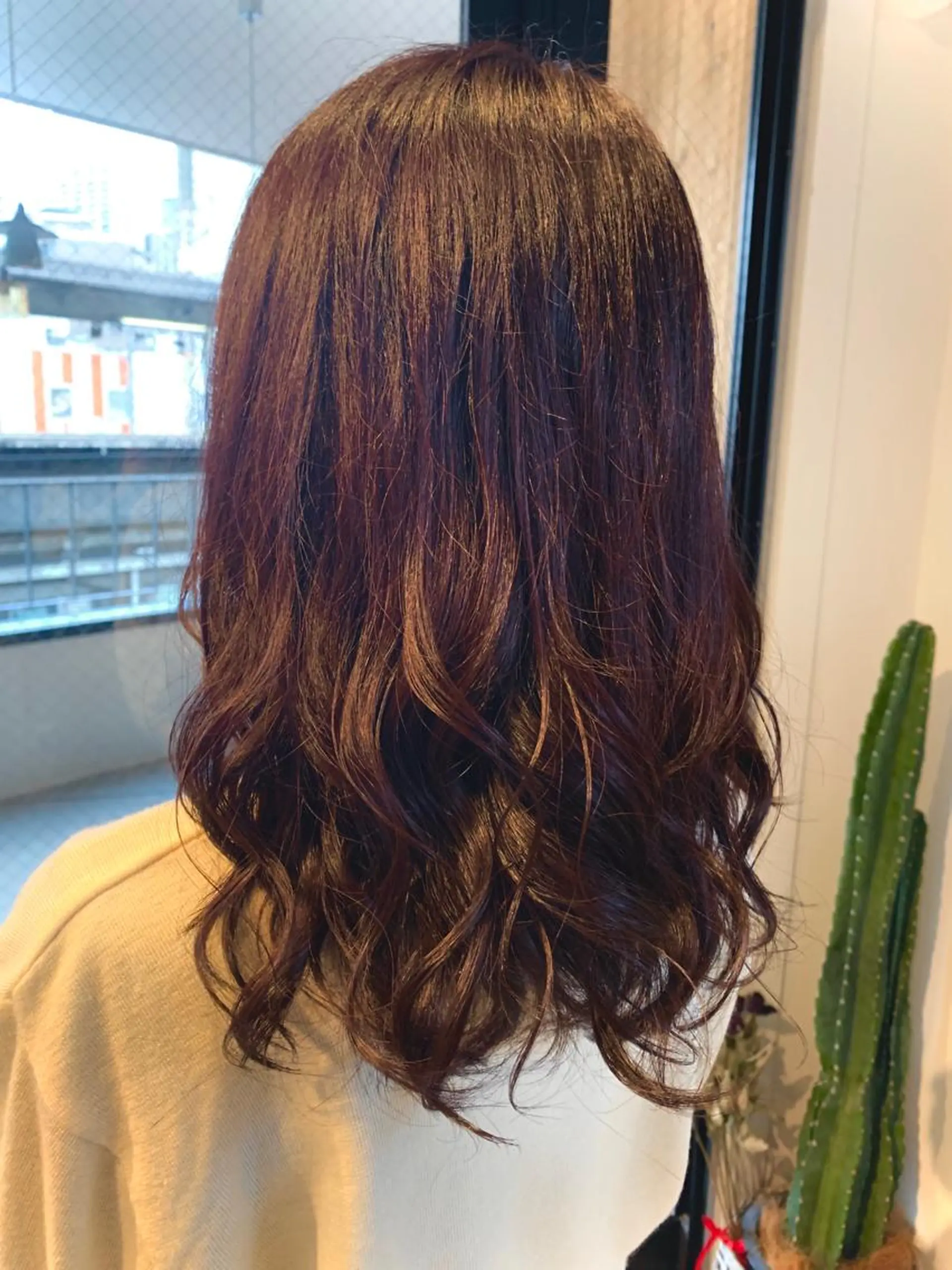 カラー 宮下 夏希のヘアスタイル