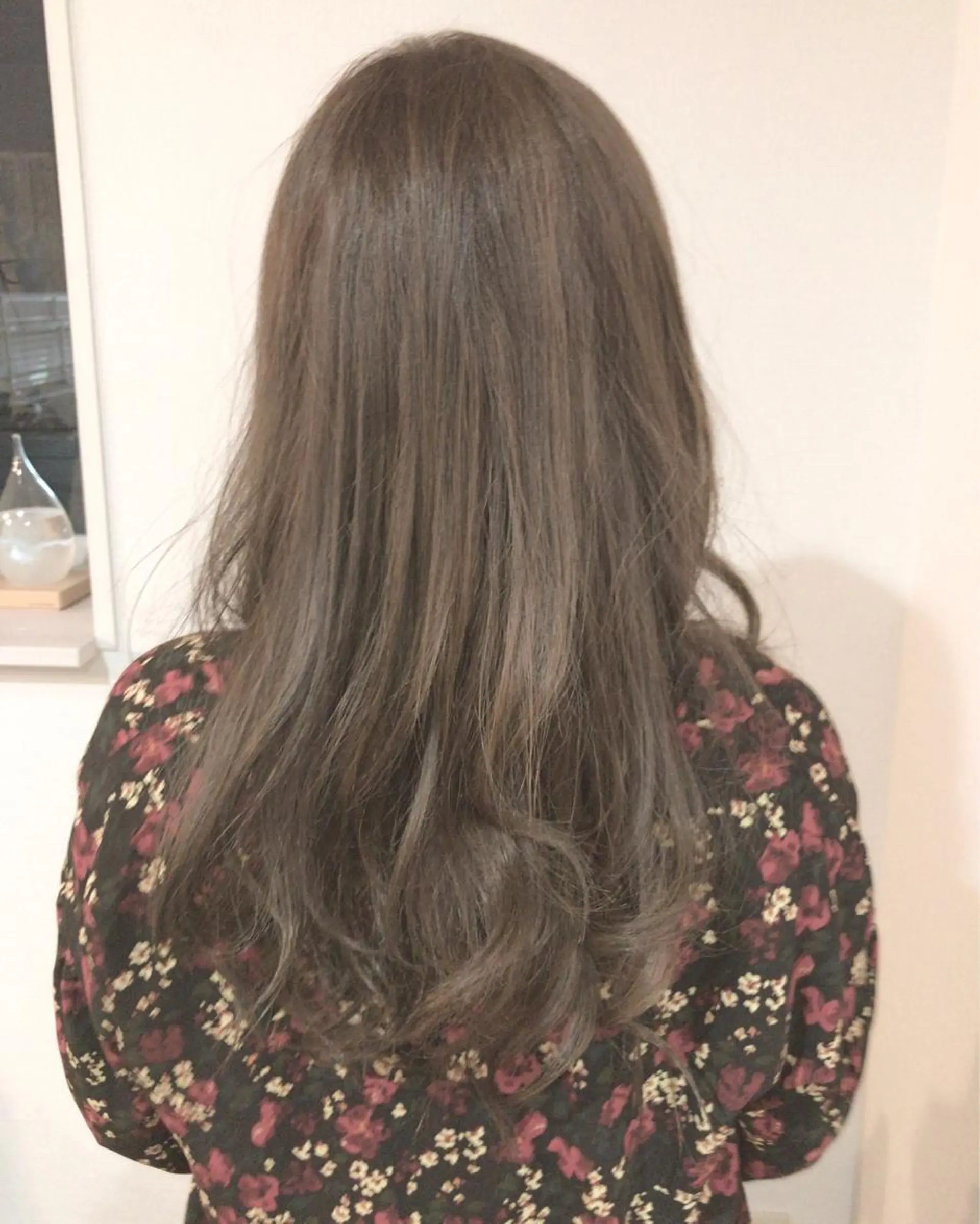 セミロング カラー レイヤーカット匠 イソザキノリユキのヘアスタイル