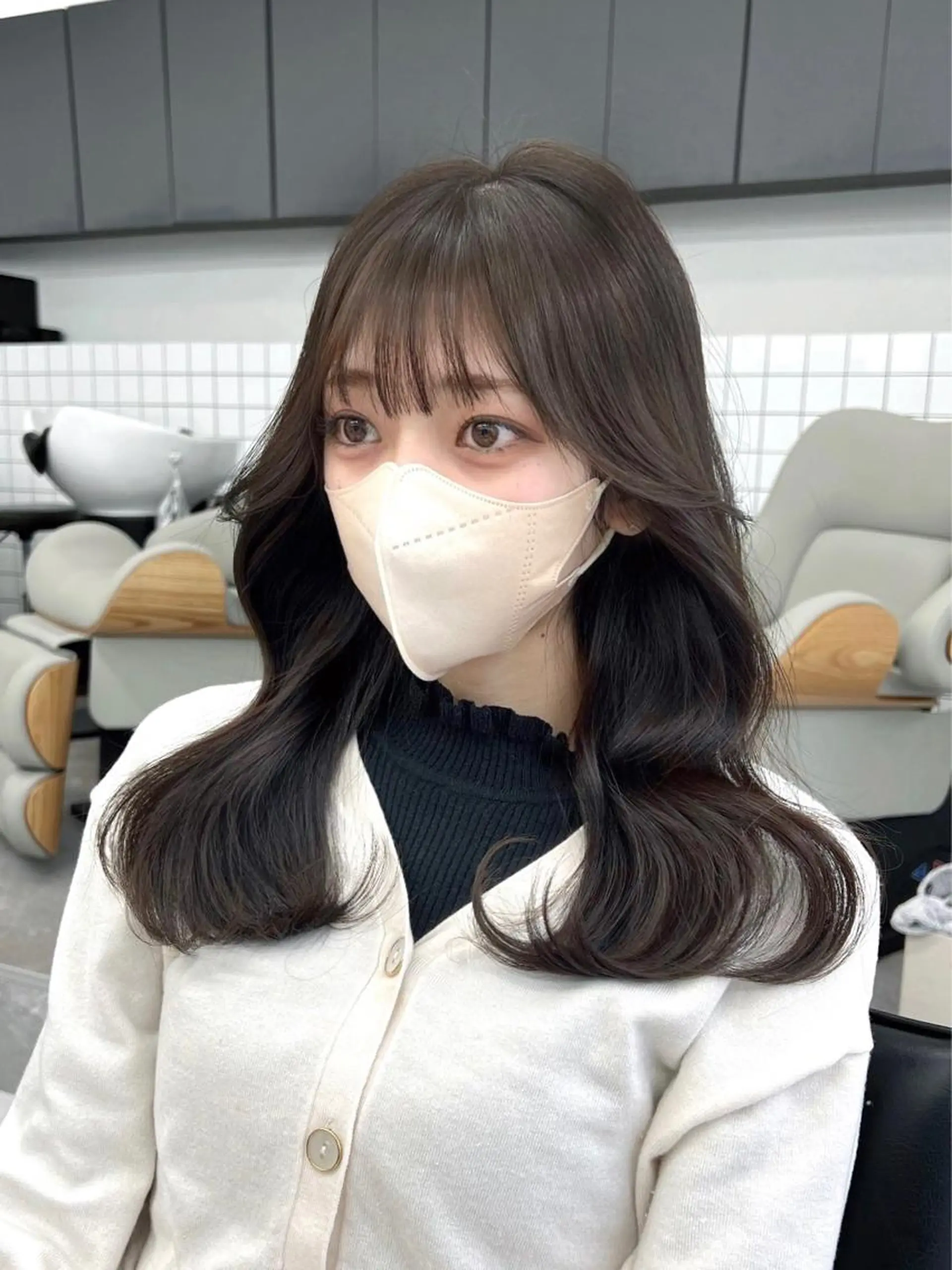 セミロング カラー 韓国ヘア♡ 顔まわりカットayaのヘアスタイル