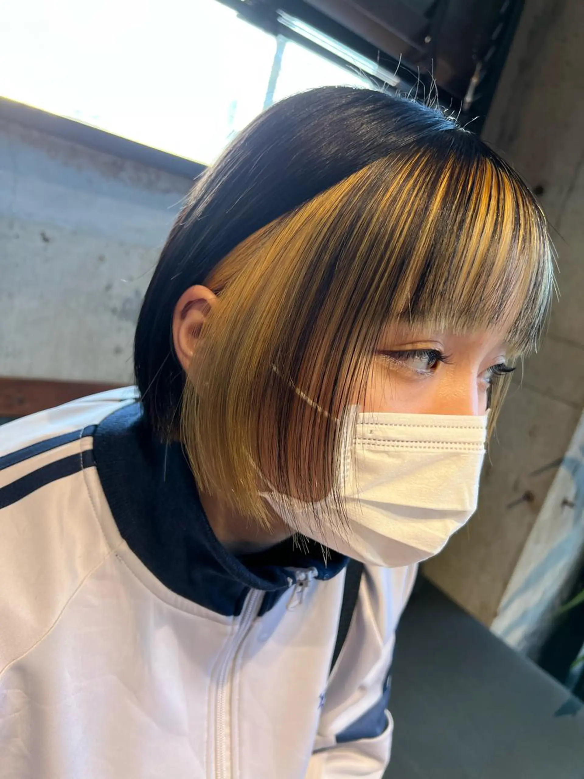 ショート カラー newi TATSUのヘアスタイル