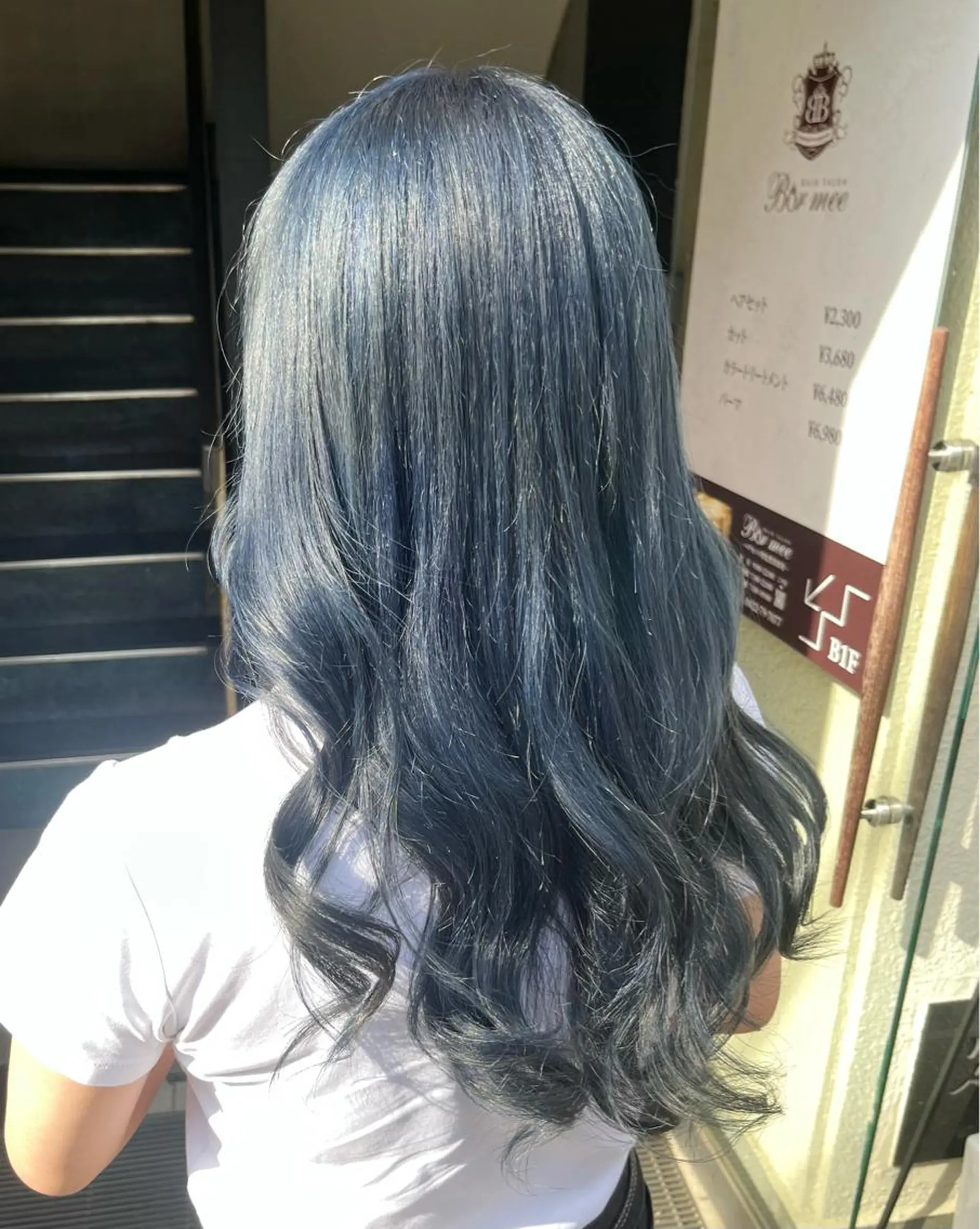 ロング カラー 艶髪/ハイトーン/ ヘアセット/モエノのヘアスタイル