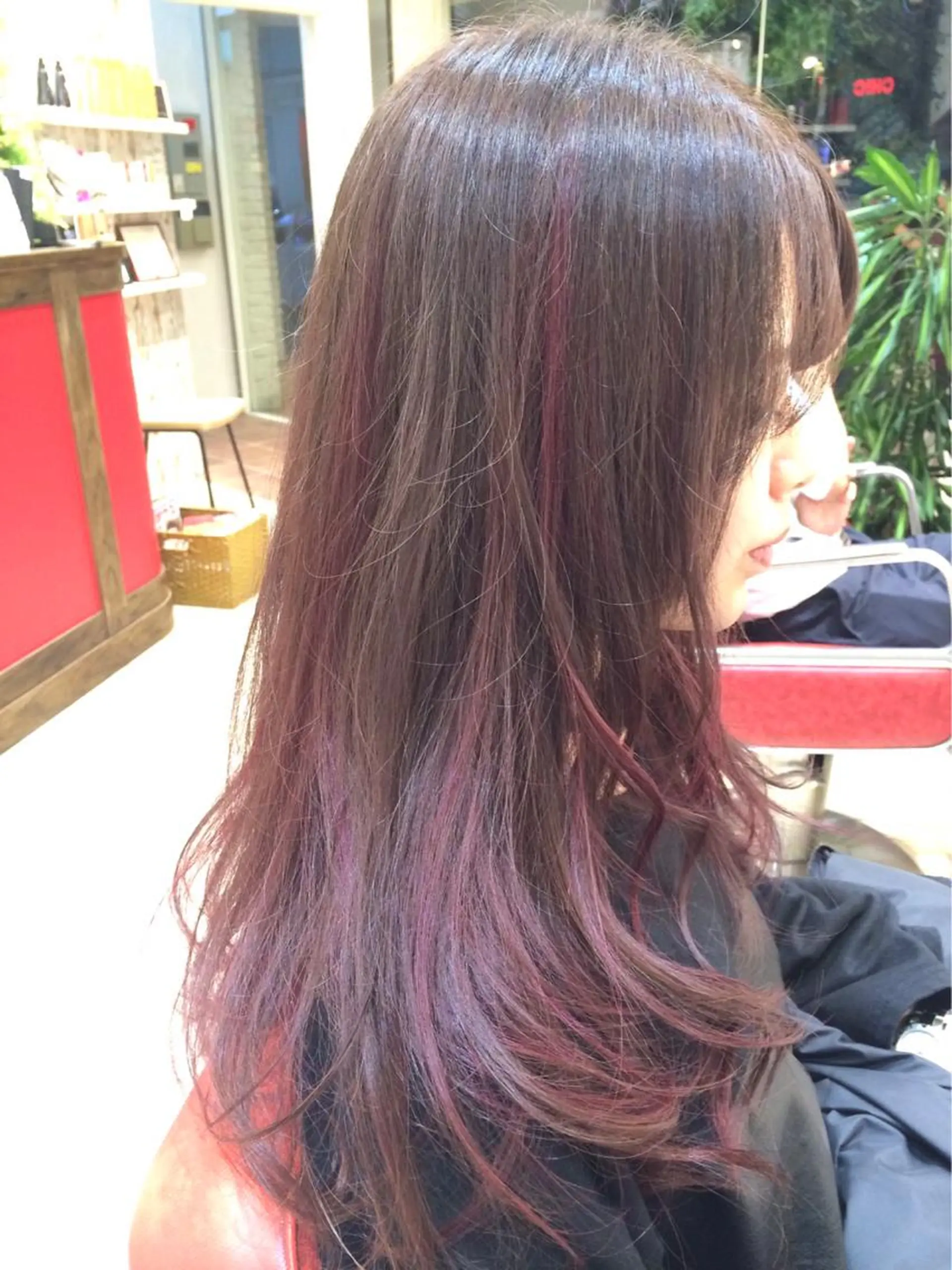 カラー 羽エクステ🩷 🤍まき🤍のヘアスタイル