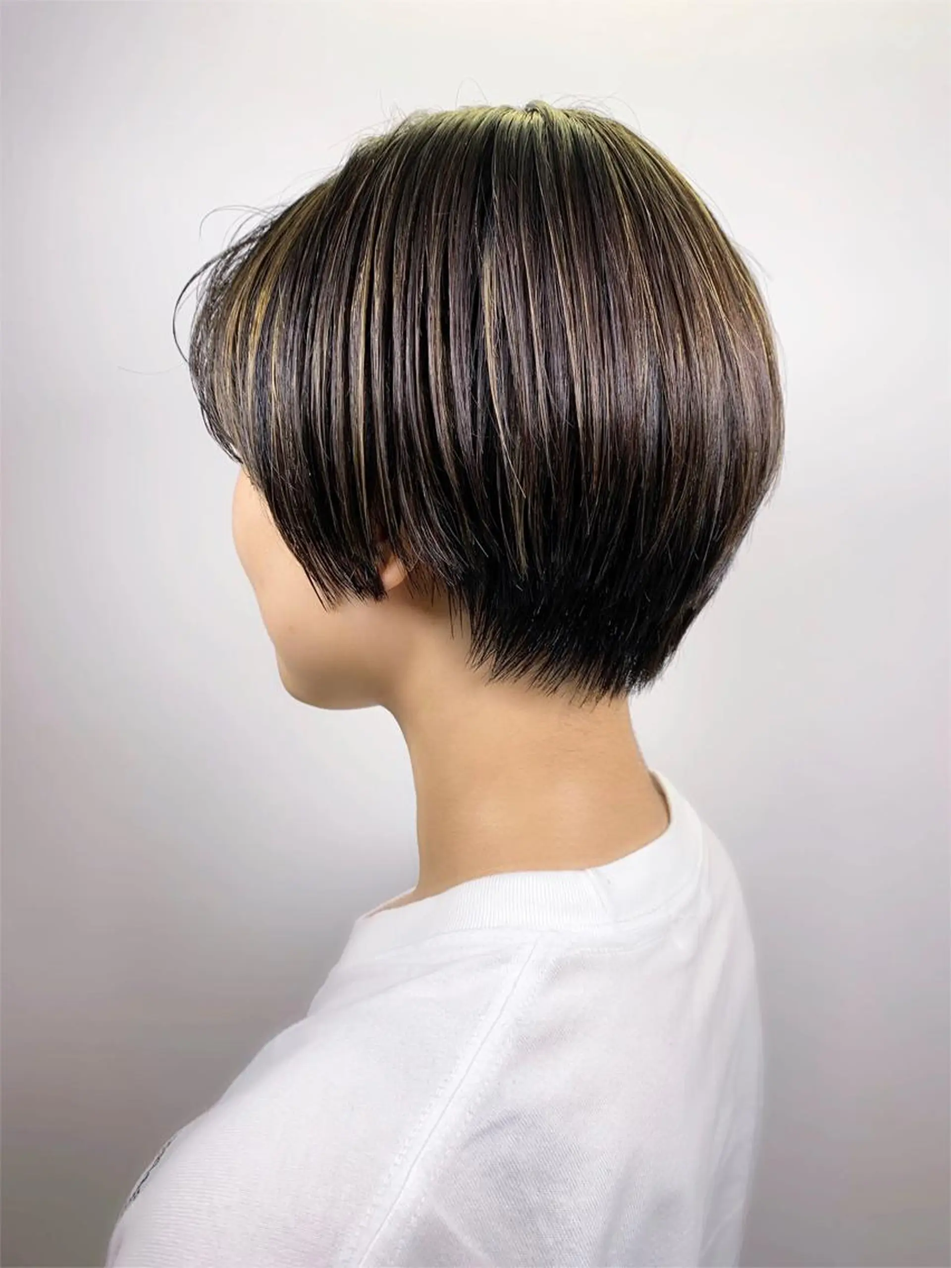 ショート カラー ハンサムショート ハイライトカラー ハイライト ショートヘア tension 【テンション】のヘアスタイル