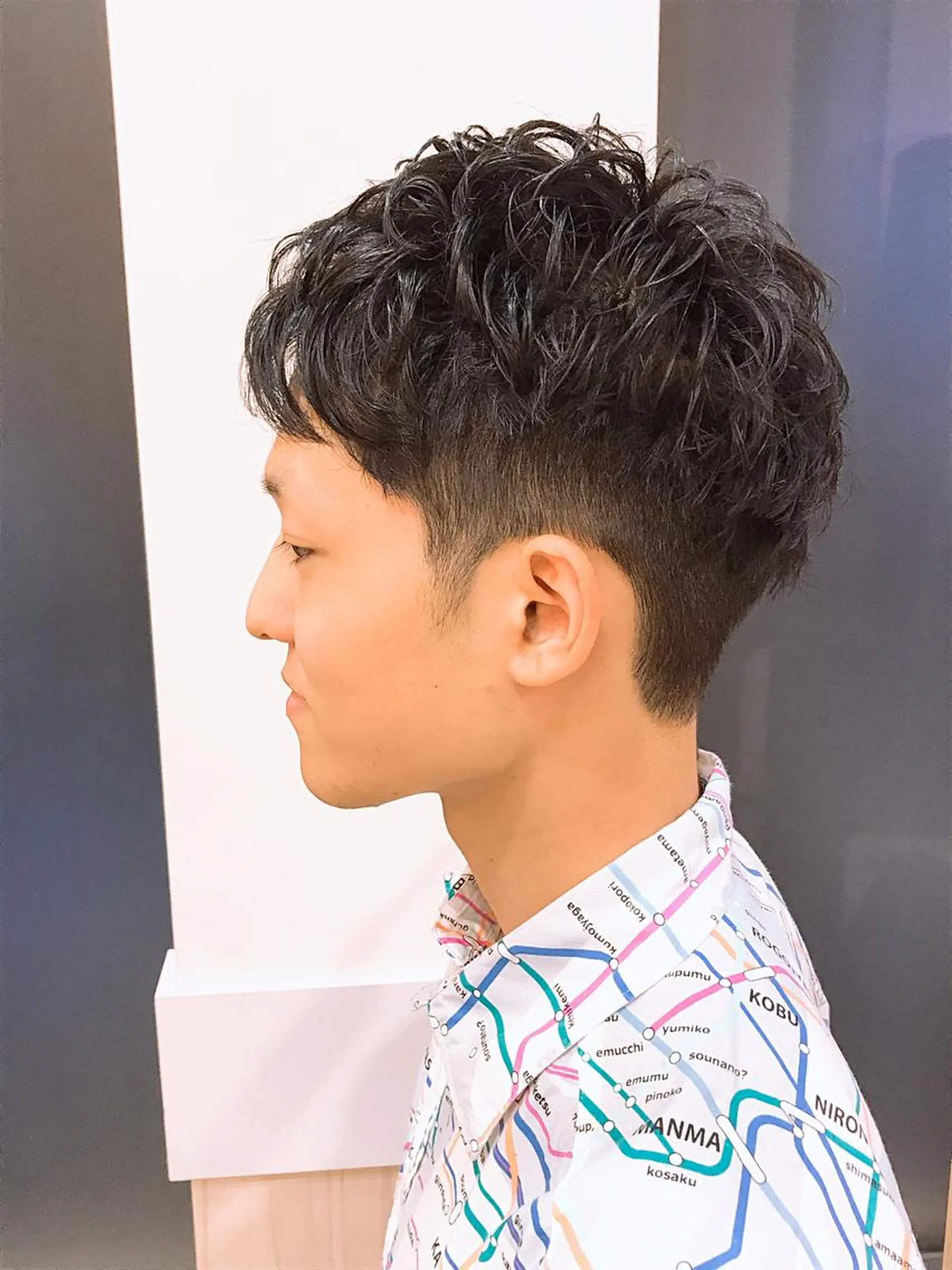 ショート パーマ メンズ メンズパーマ 刈り上げ くせ毛 トータルビューティー K:R鶴川のヘアスタイル