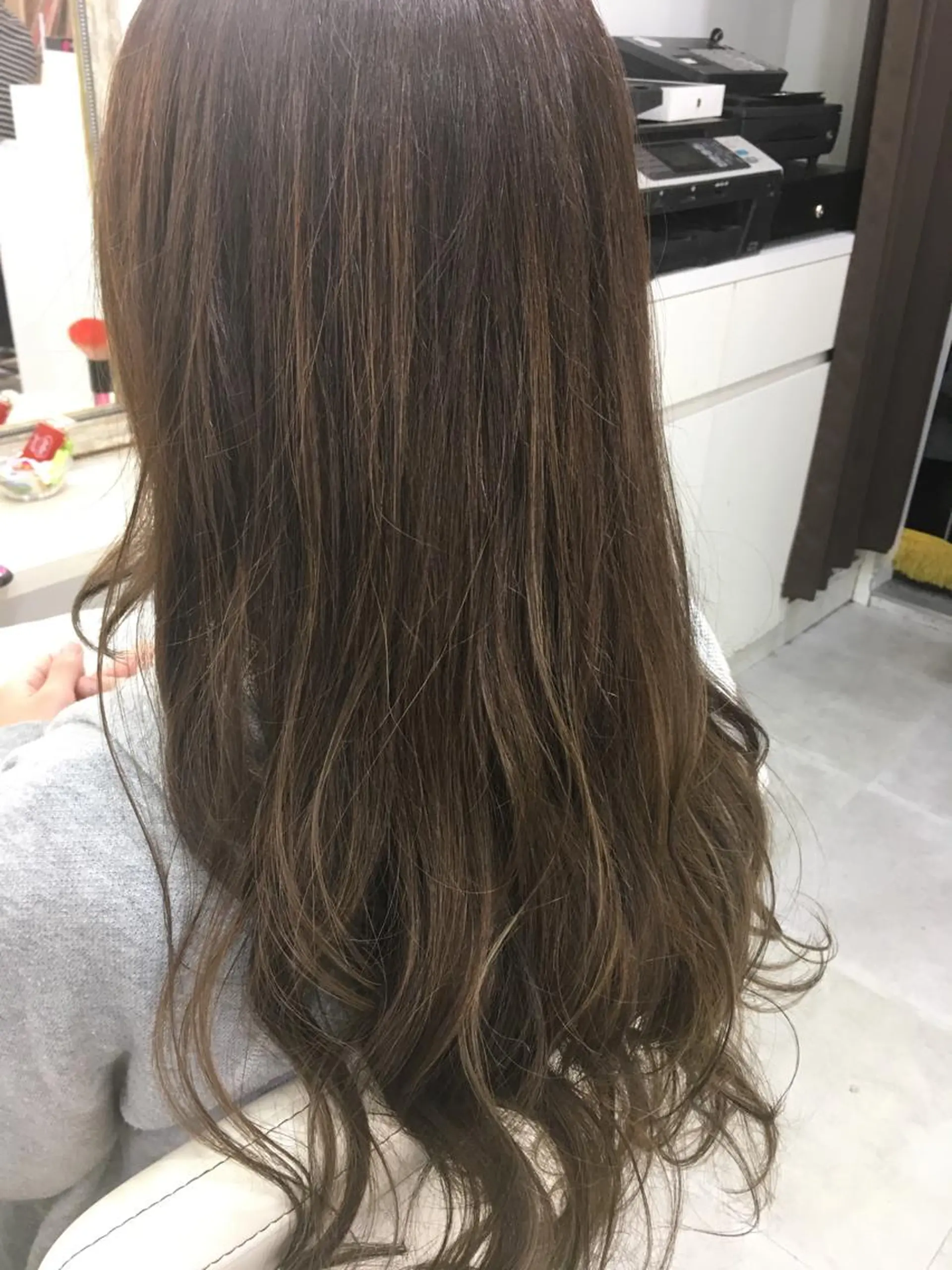 ロング カラー 髪質改善 中川　翔のヘアスタイル