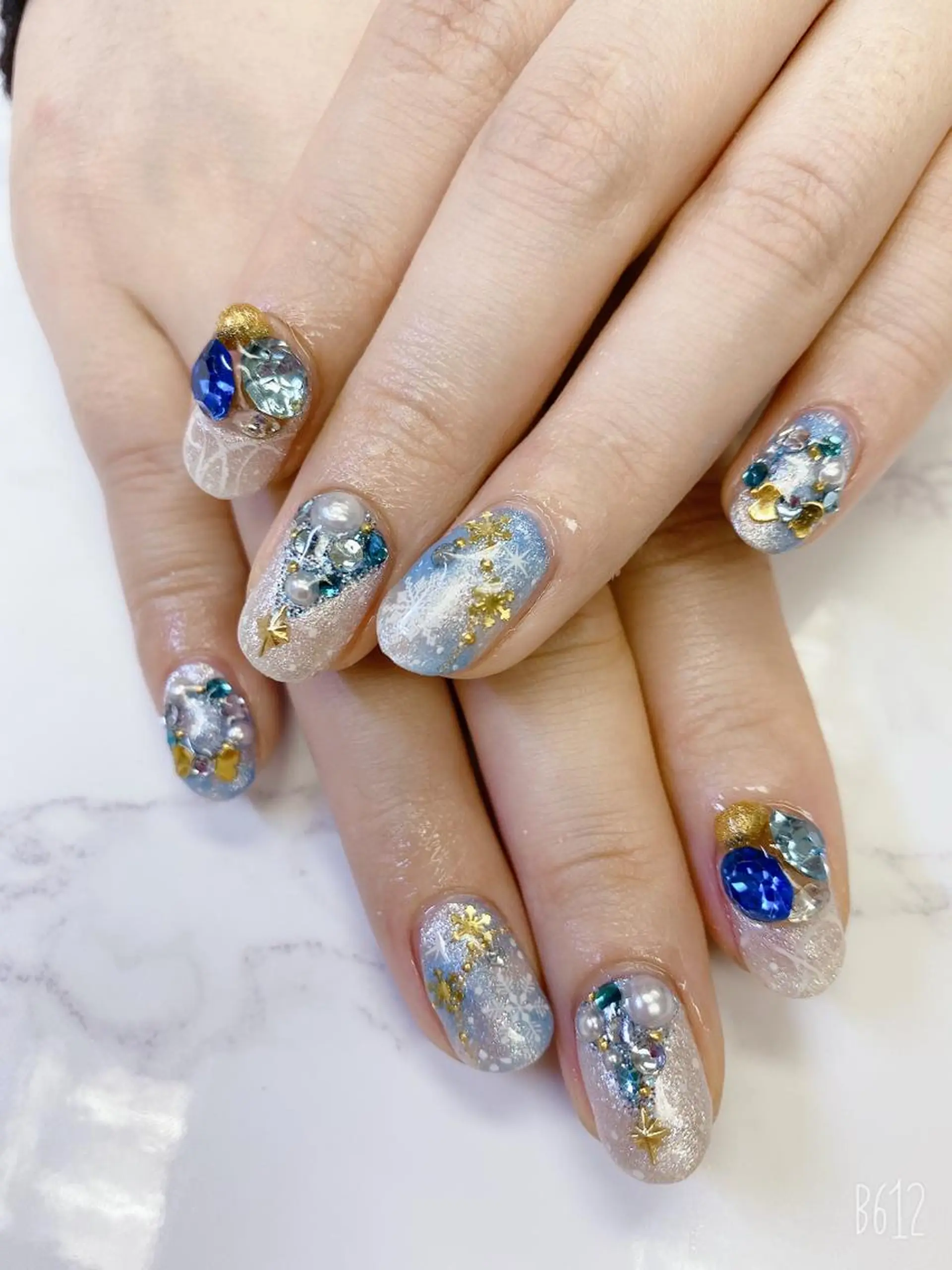 ショート ハンドネイル JNA認定講師🌸 RIEのネイルデザイン