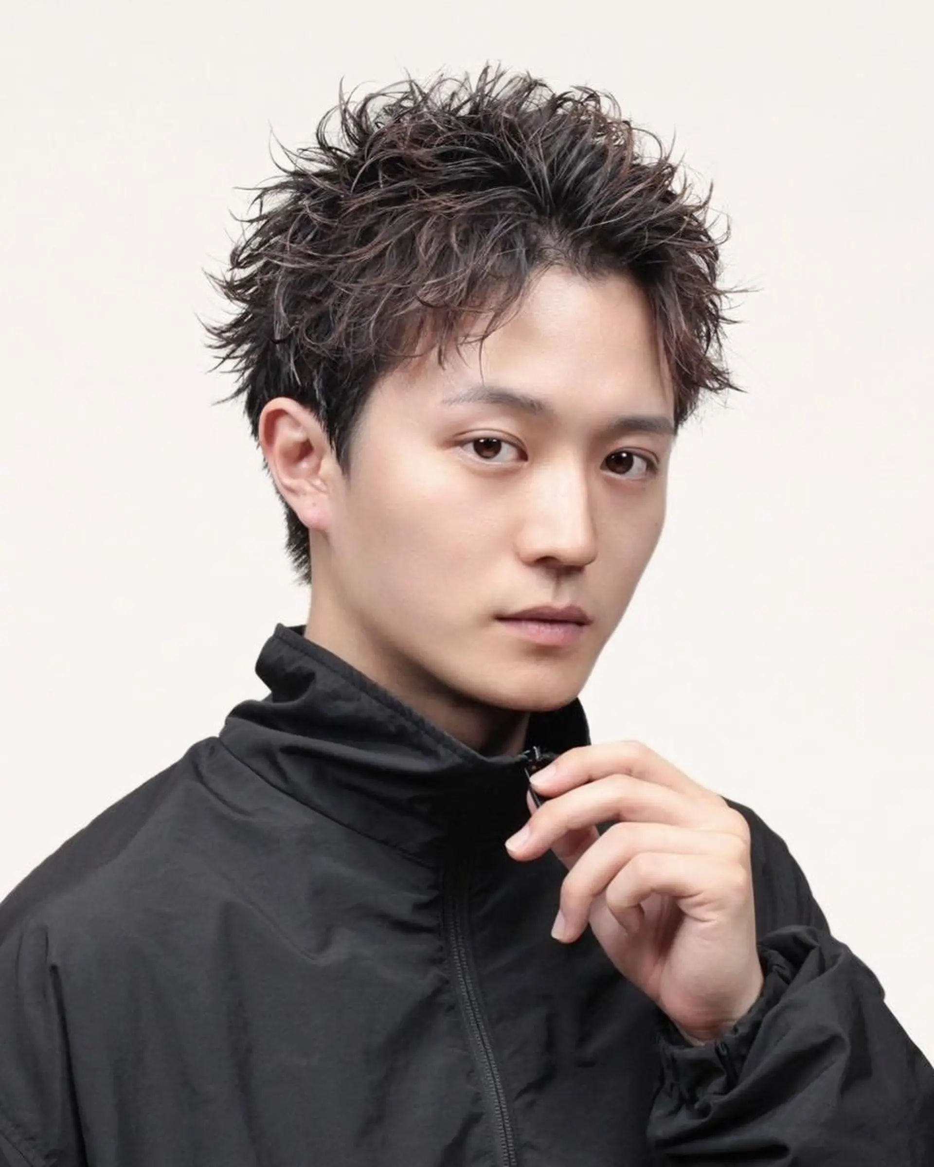 メンズ カット パーマ 🔥パーマで大人な色 気🔥BLUCK札幌のヘアスタイル