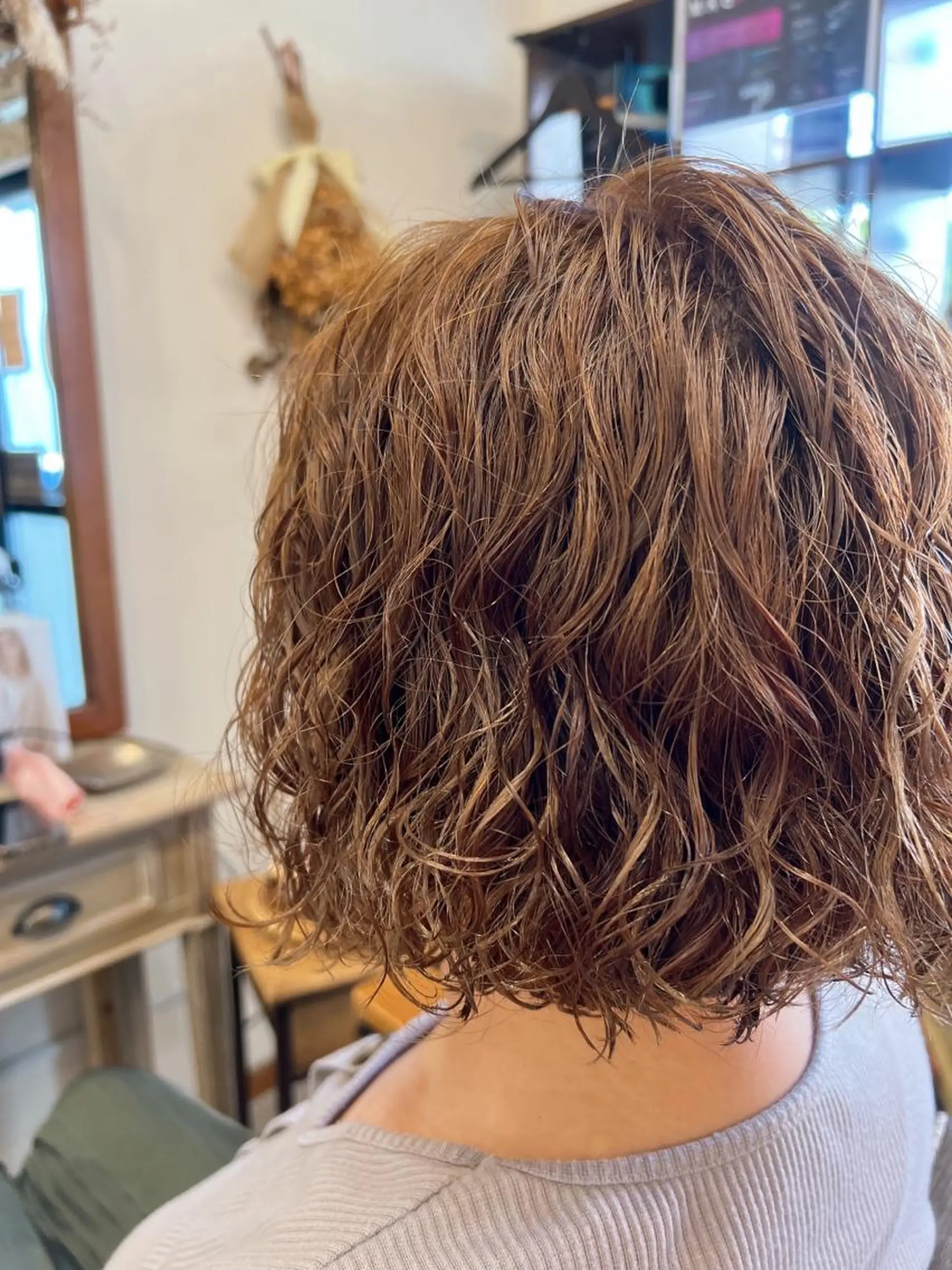 ミディアム パーマ ミディアムパーマ ボブ hair works raptureのヘアスタイル