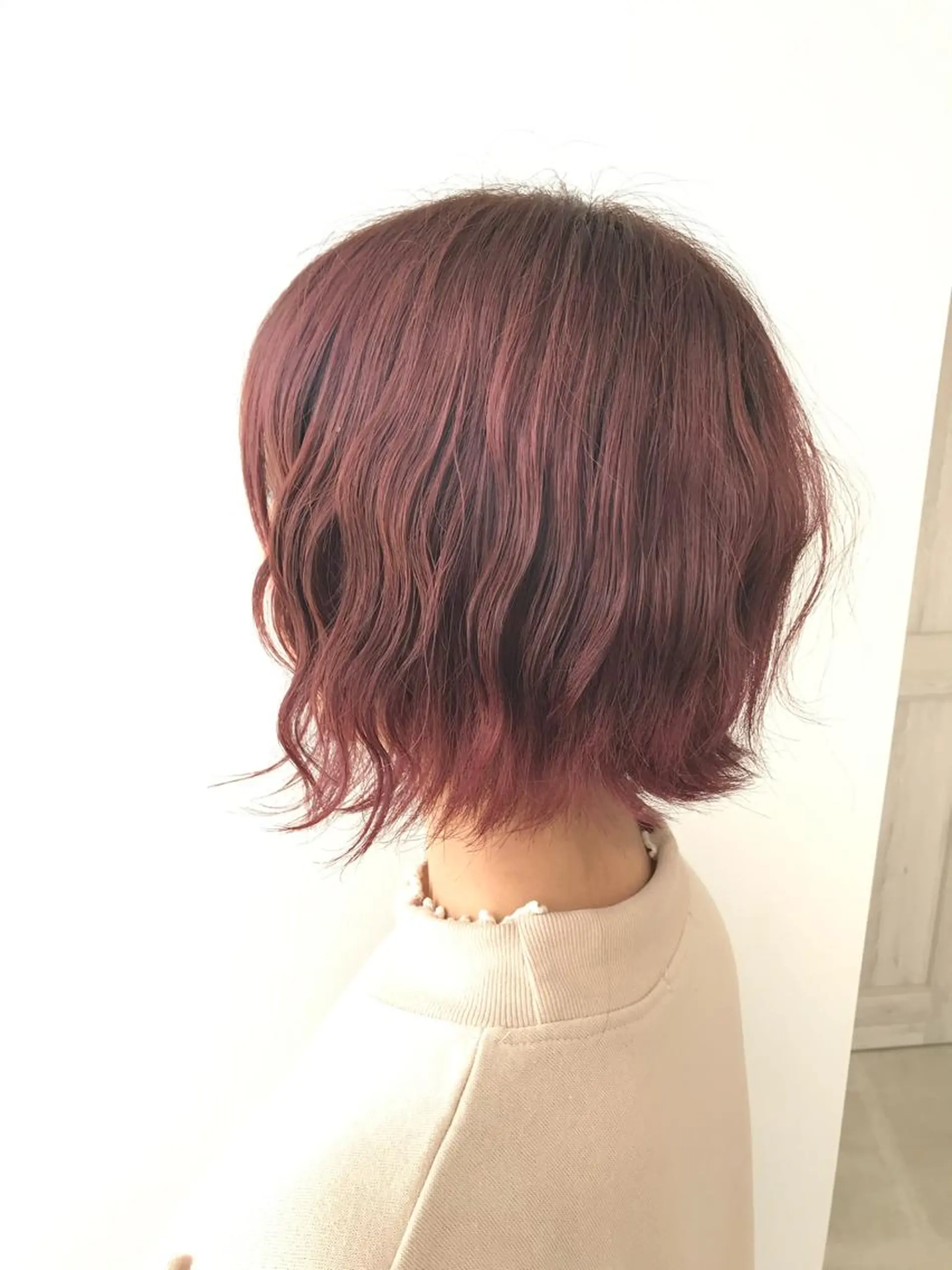 ショート カラー cher. 新井瑞希のヘアスタイル