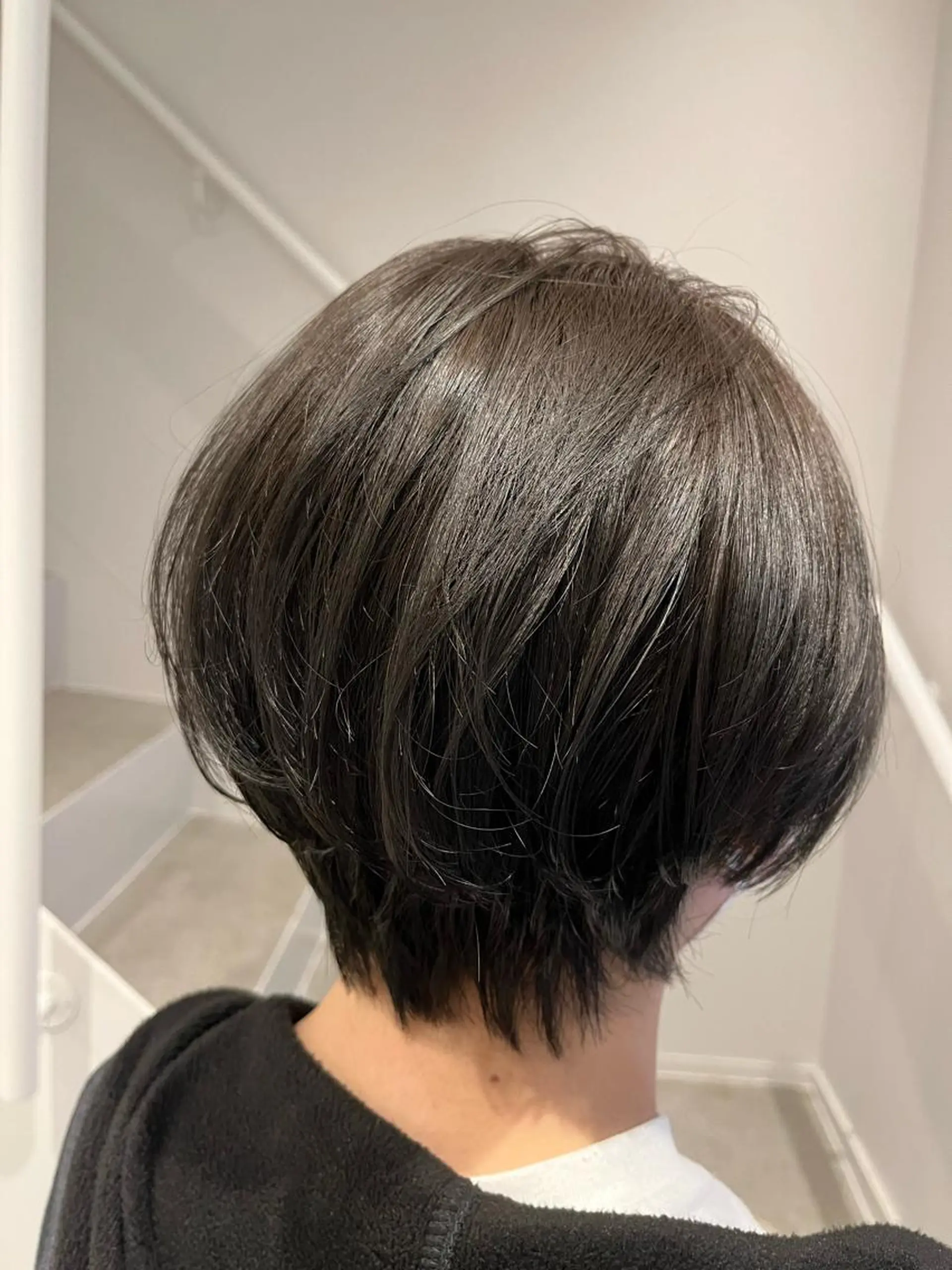 ショート ショートヘア カット ヘアカラー 三好 菜月のヘアスタイル